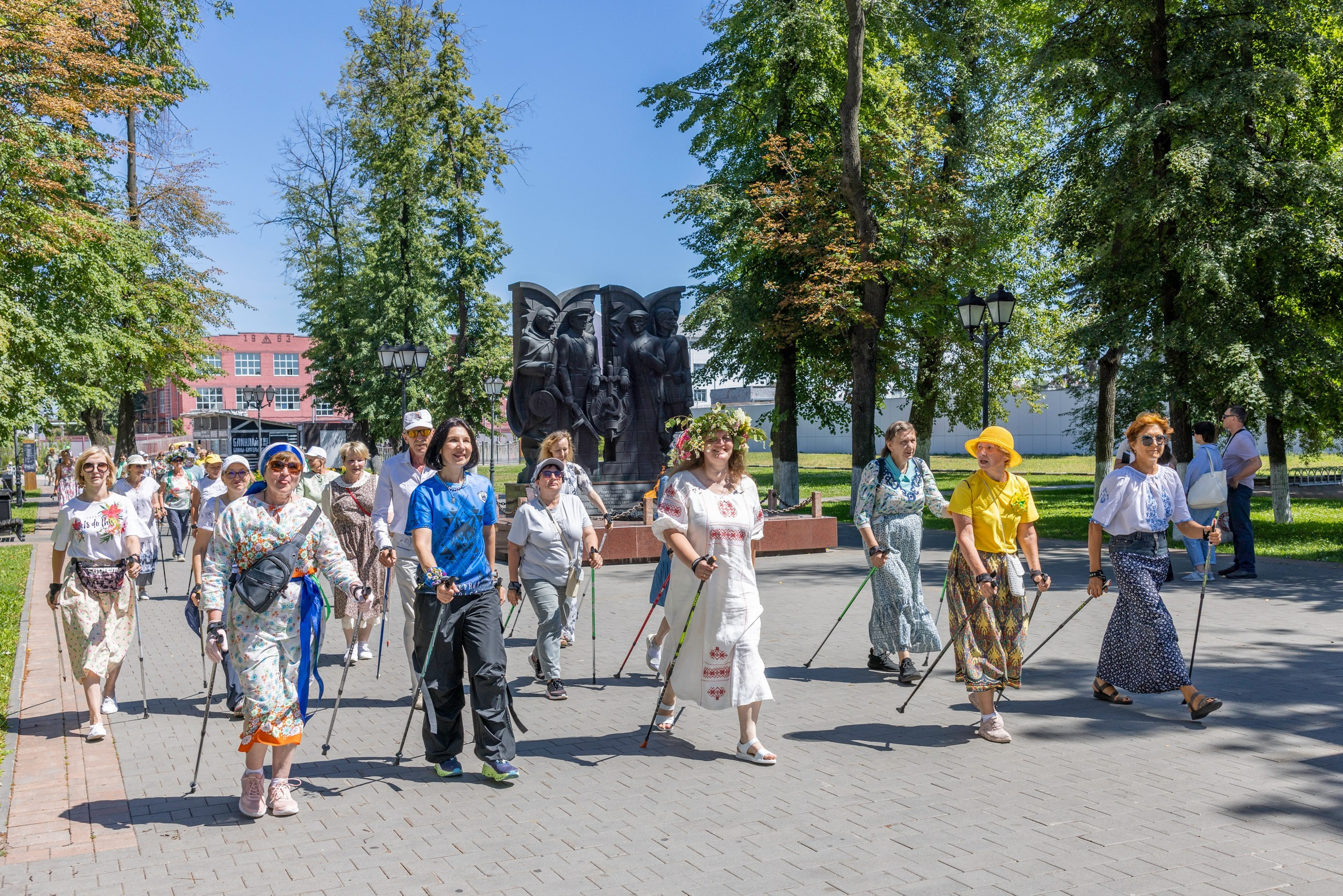 Фестиваль «Ромашковый хоровод». Северная ходьба. Фотограф в Туле Крупский АнДРей. Фотостудия «КАДР71» в Туле