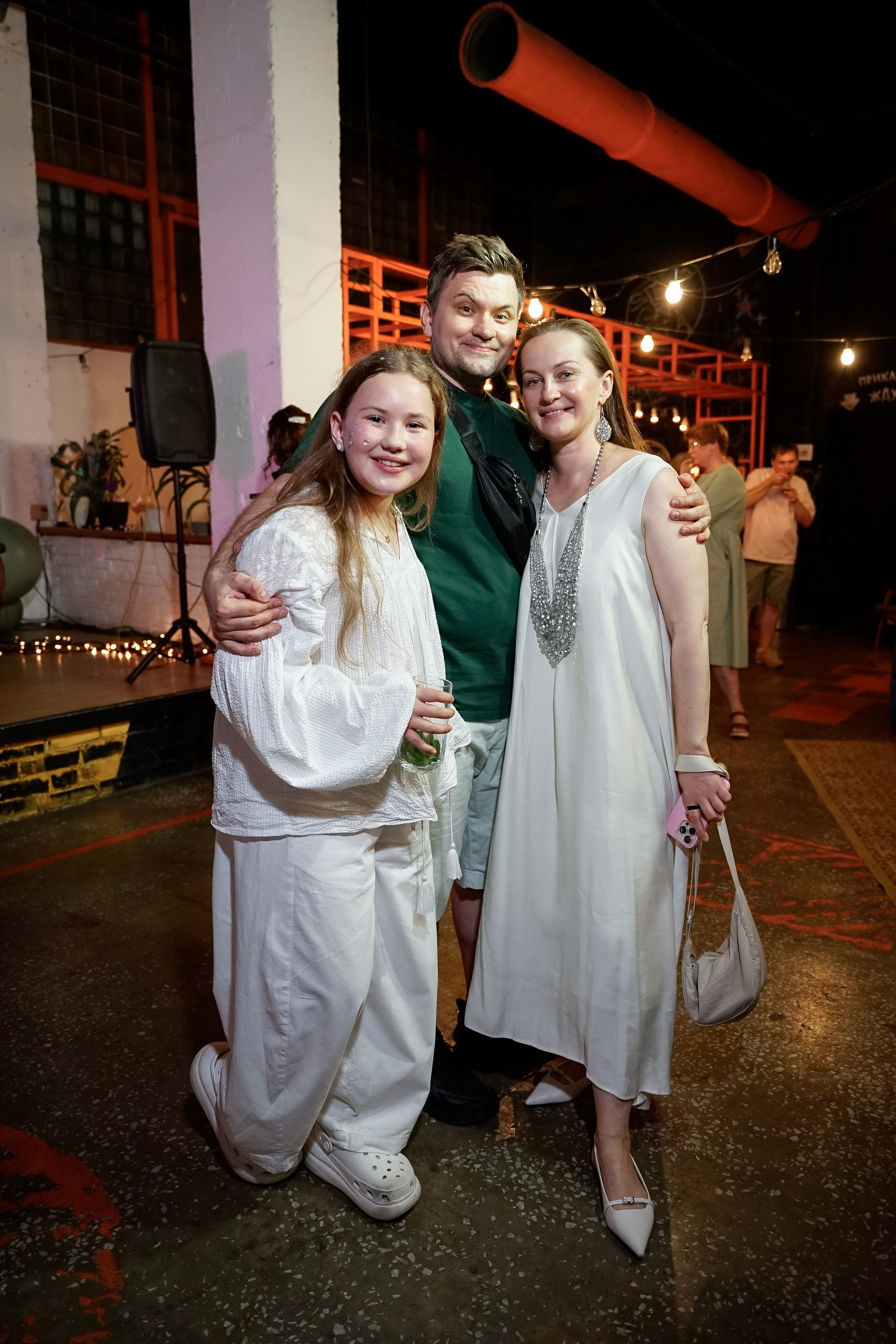 Репортажная съемка частной вечеринки в лофте