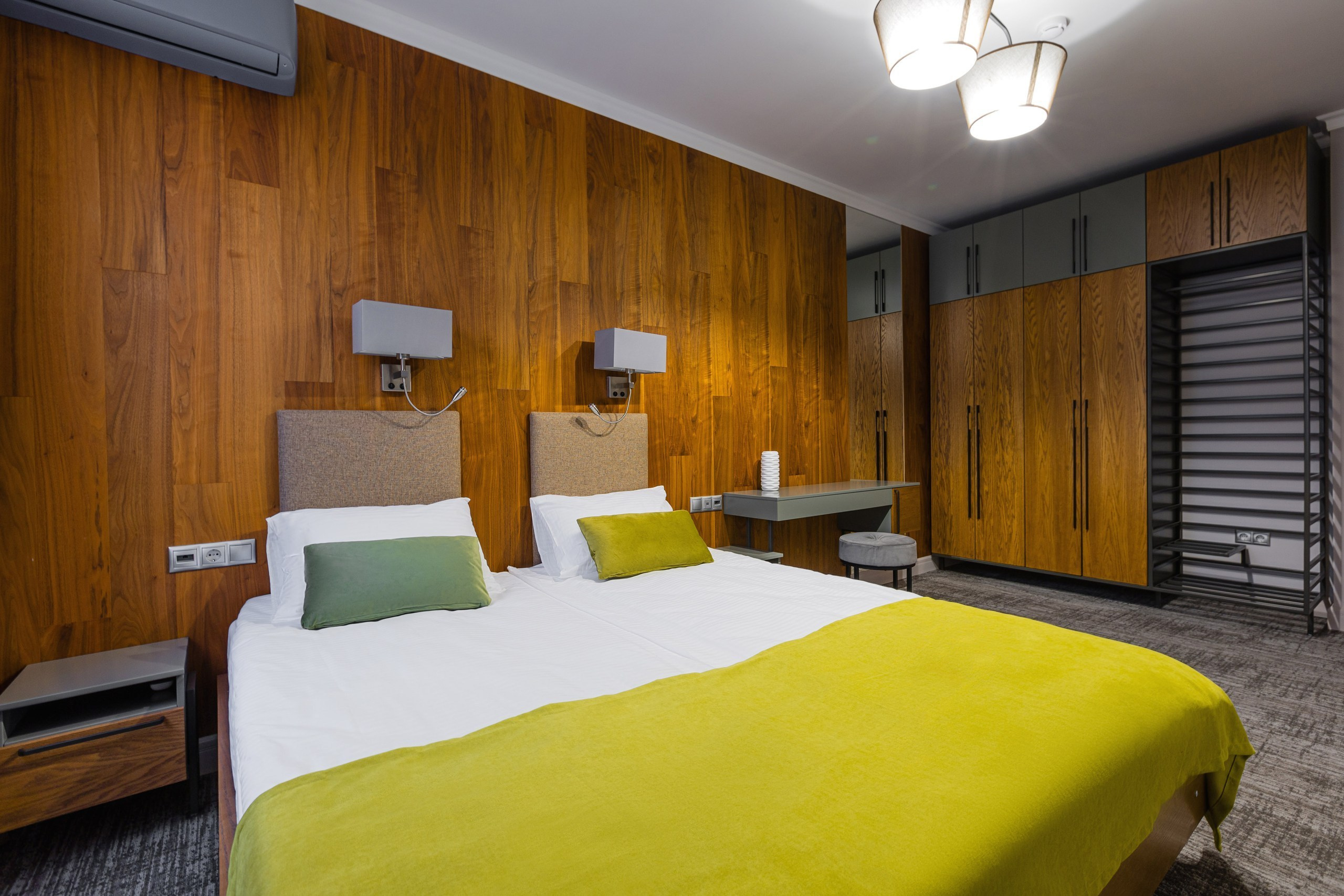 САГУМ. Семейный фотограф на крещение и венчание