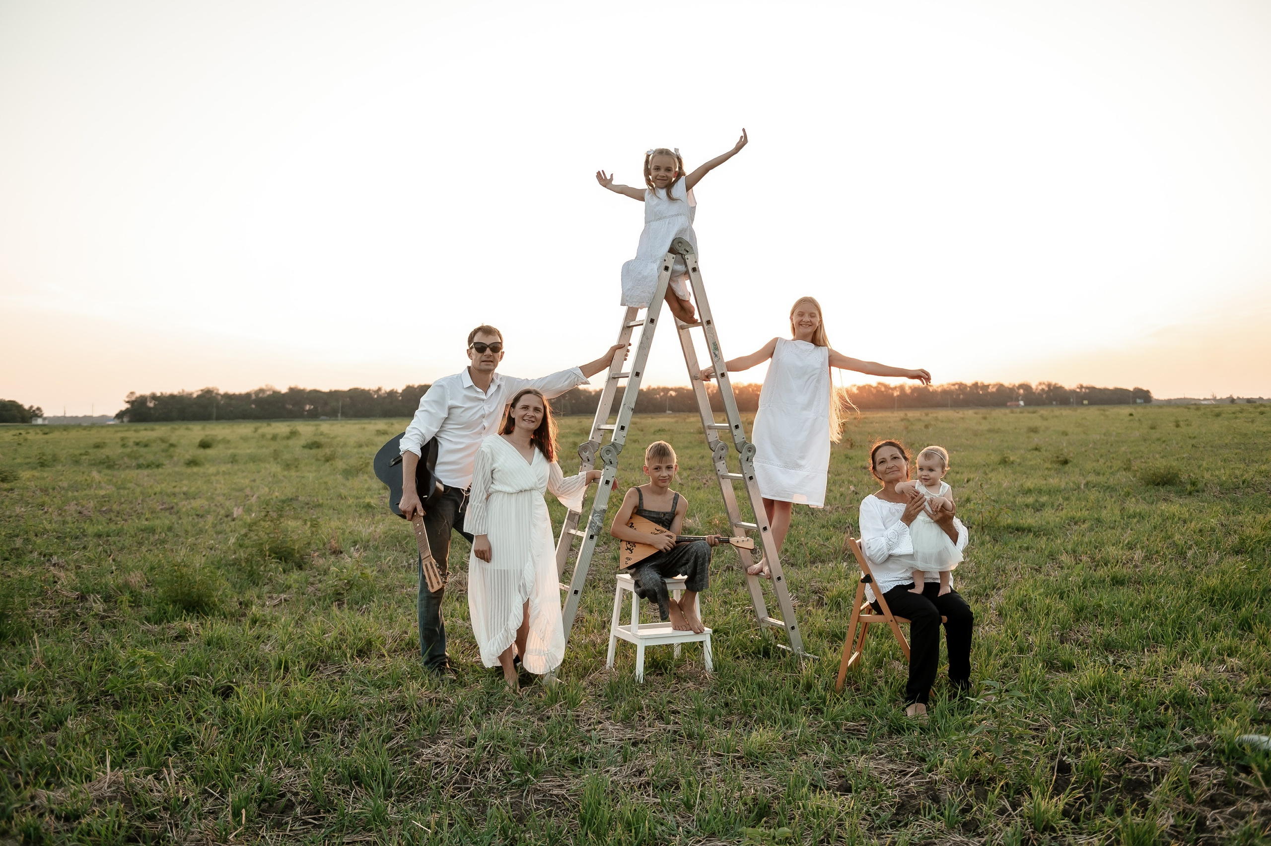 В поле. Семейная. Фотограф Котова Валентина