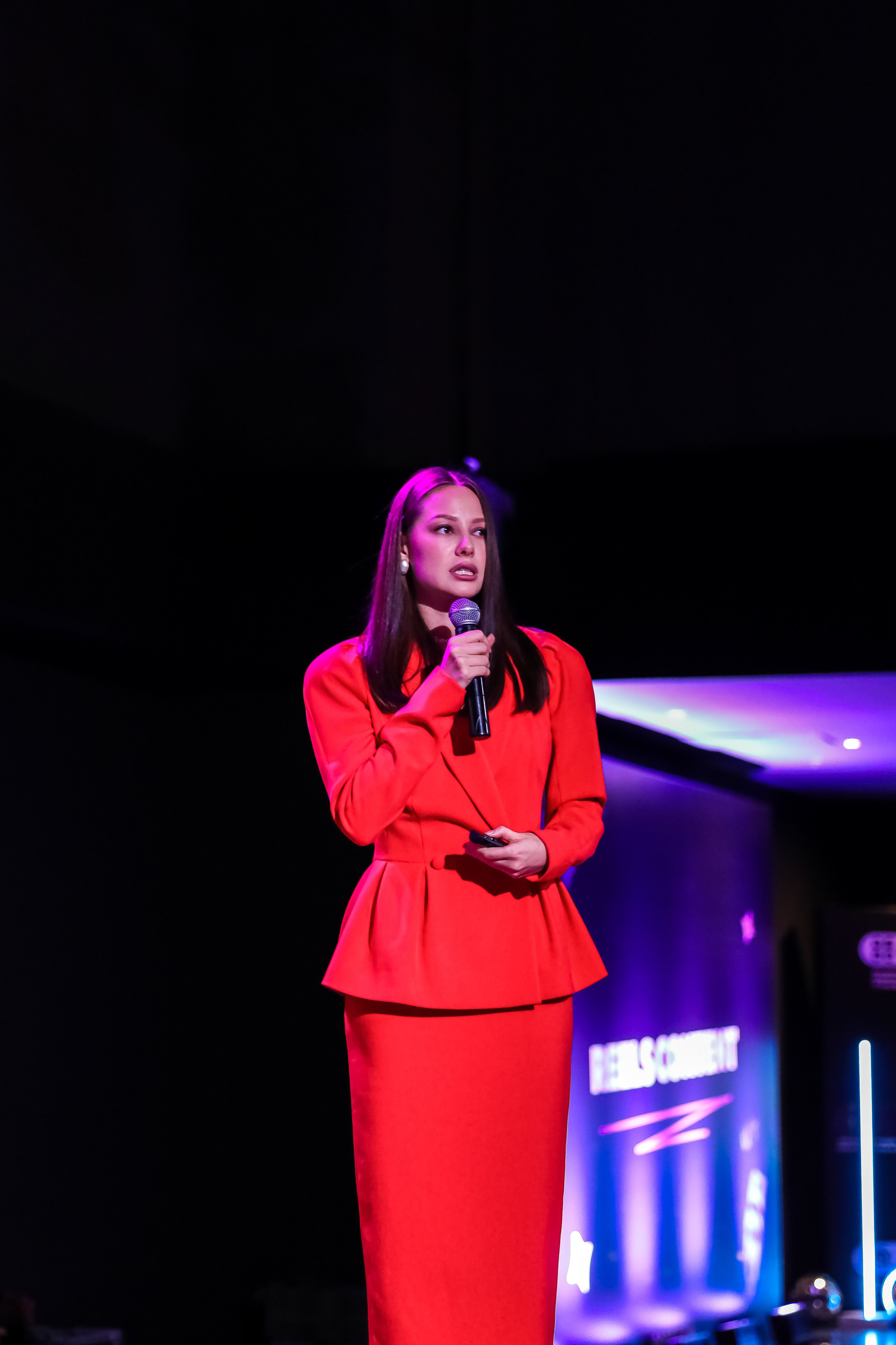 REELS CONTENT — НЕТВОРКИНГ. Photographer Viktoriya Markushina «My world throug»