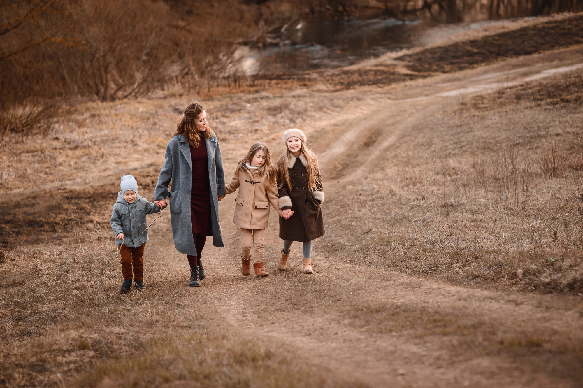 Весенняя фотосессия для семьи Анны и Кирилла. Семейный и женский фотограф Красноярск Екатерина Пусенкова