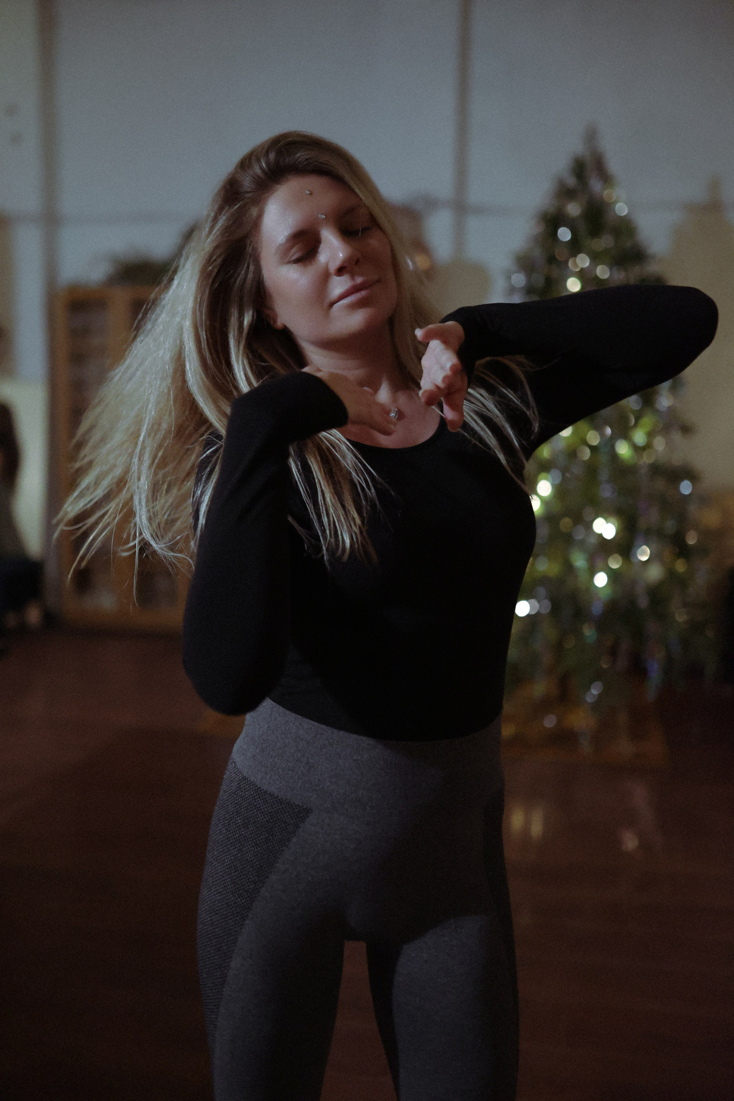 Женское мероприятие «Экстатика». Настя Оленченко, портретный/семейный фотограф на цифру и плёнку Москва