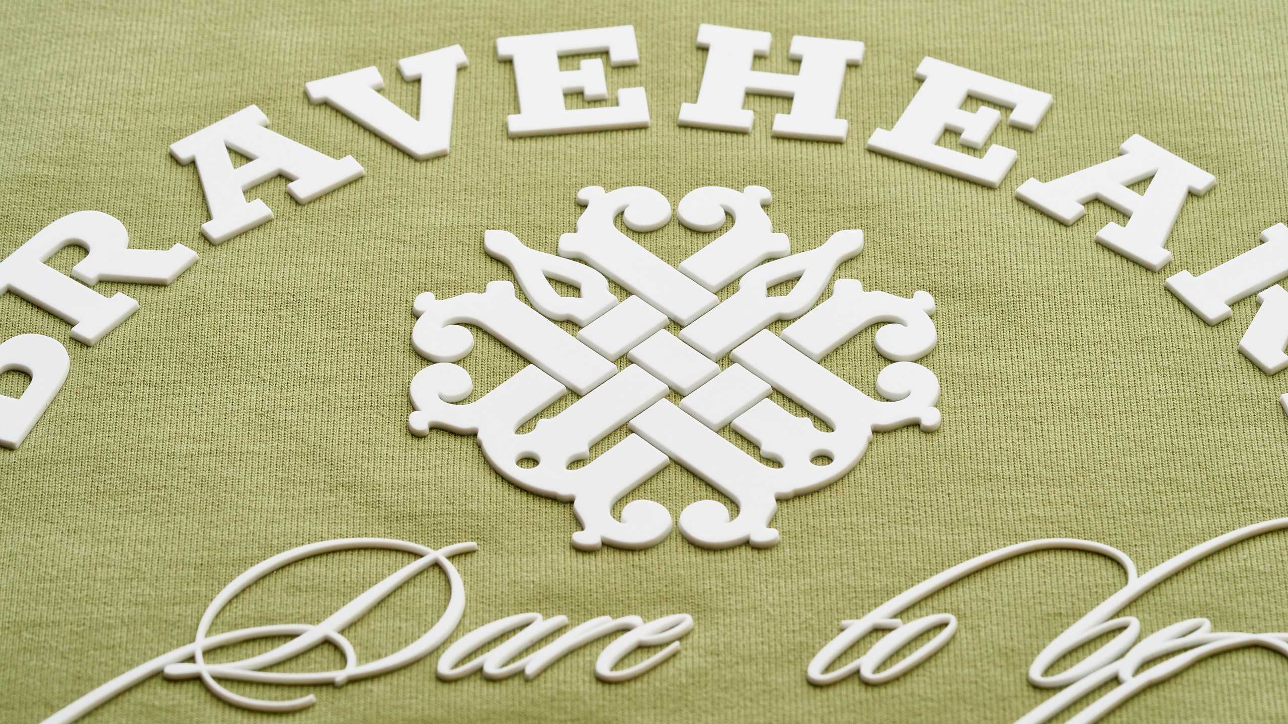 Фотосъемка одежды. Предметный фотограф и видеограф в Москве Марина Гладик