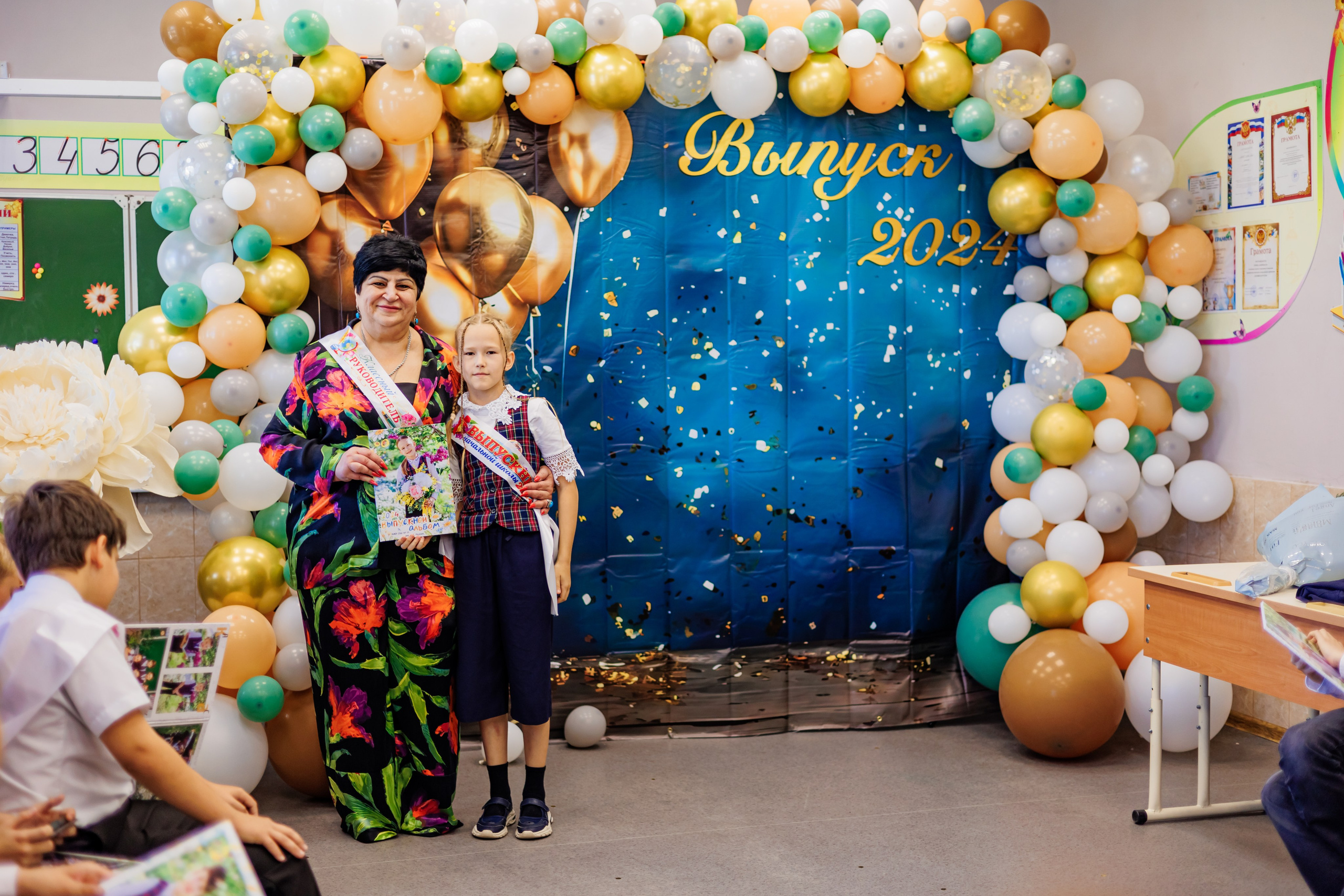 Выпуск 4а 25школа'24 год. Свадебный и семейный фотограф в Армавире