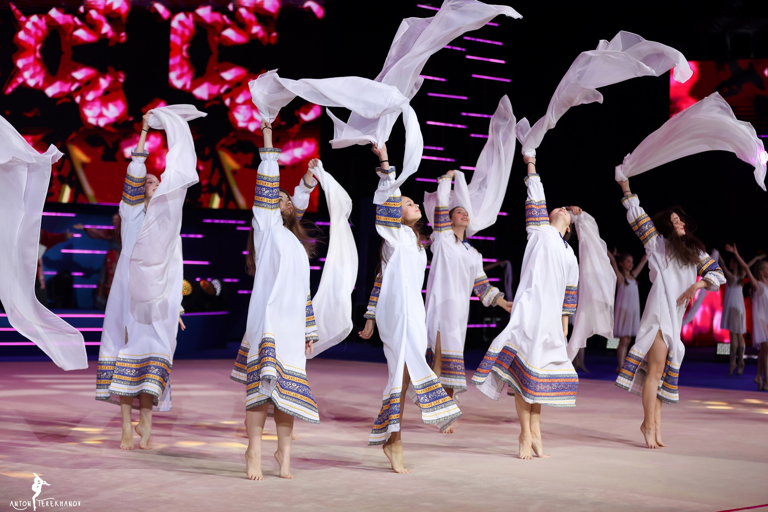 Концерт ко Дню Матери СК «Юбилейный» 27 ноября 2022. Спортивный и репортажный фотограф Антон Тереханов