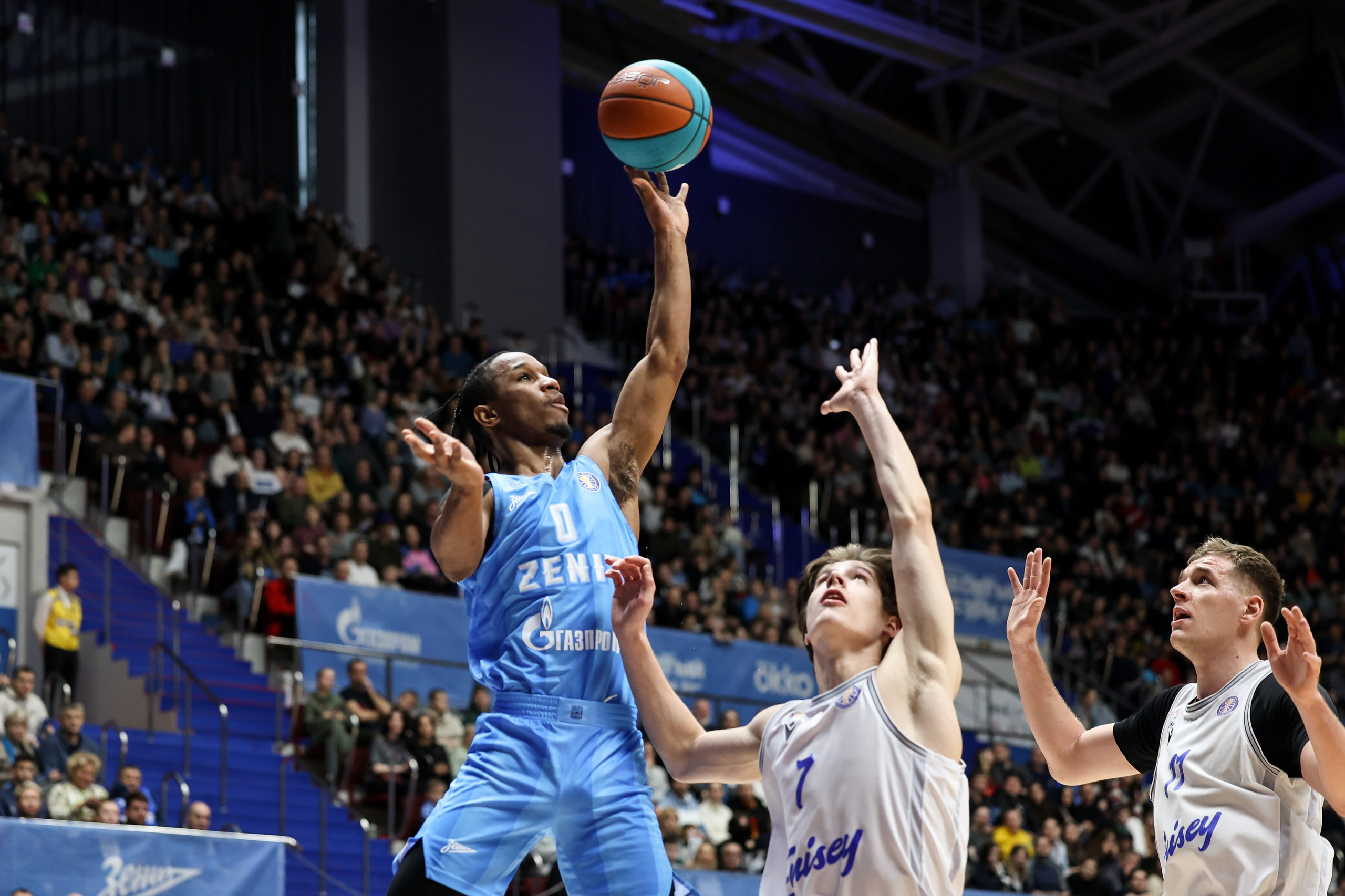 Зенит-Енисей 10.03.2024. Спортивный и репортажный фотограф Антон Тереханов