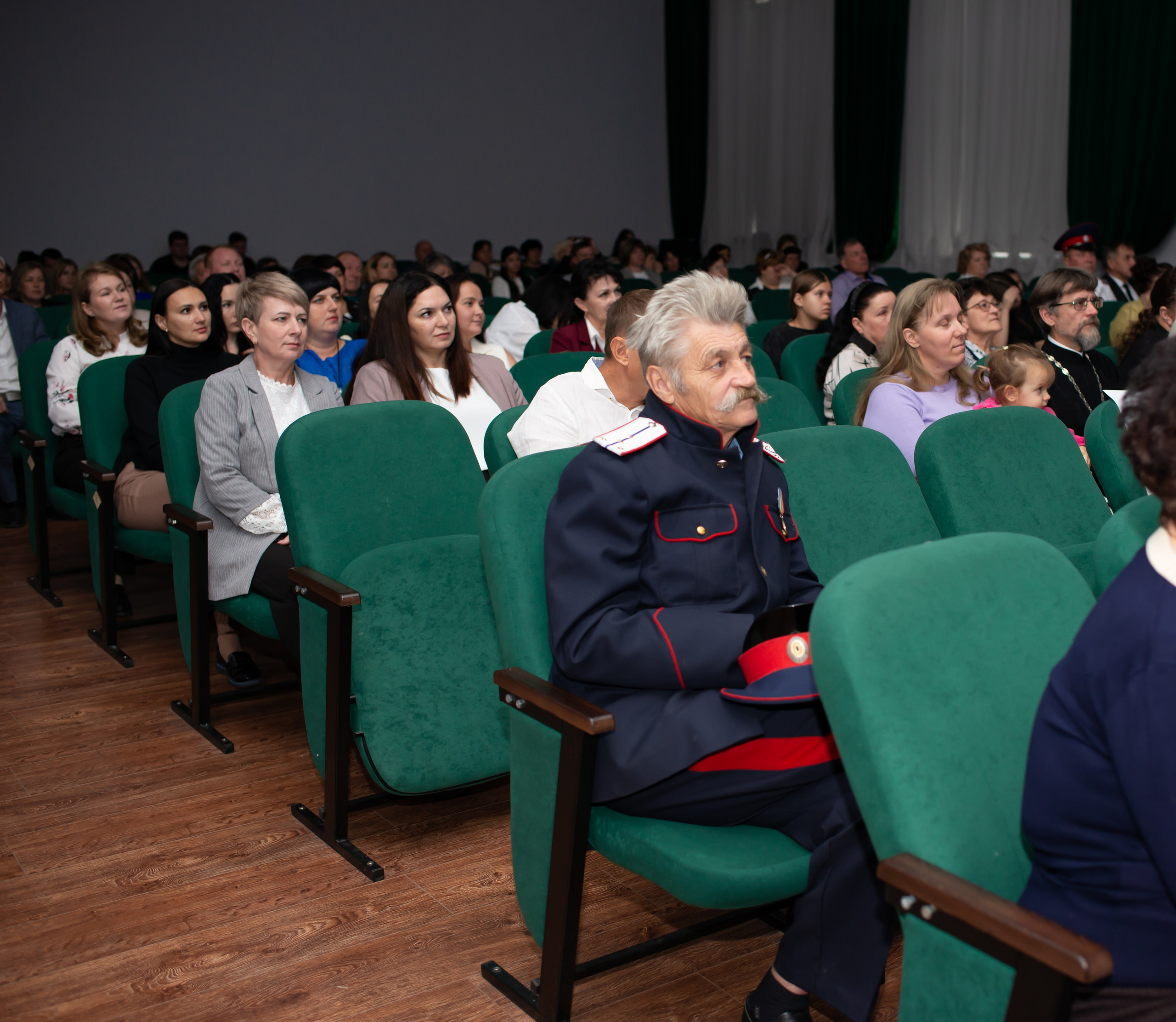 320-летие ст. Кривянской_МБОУ СОШ 72_13.10.2025. Фотограф_Юлия Симонова