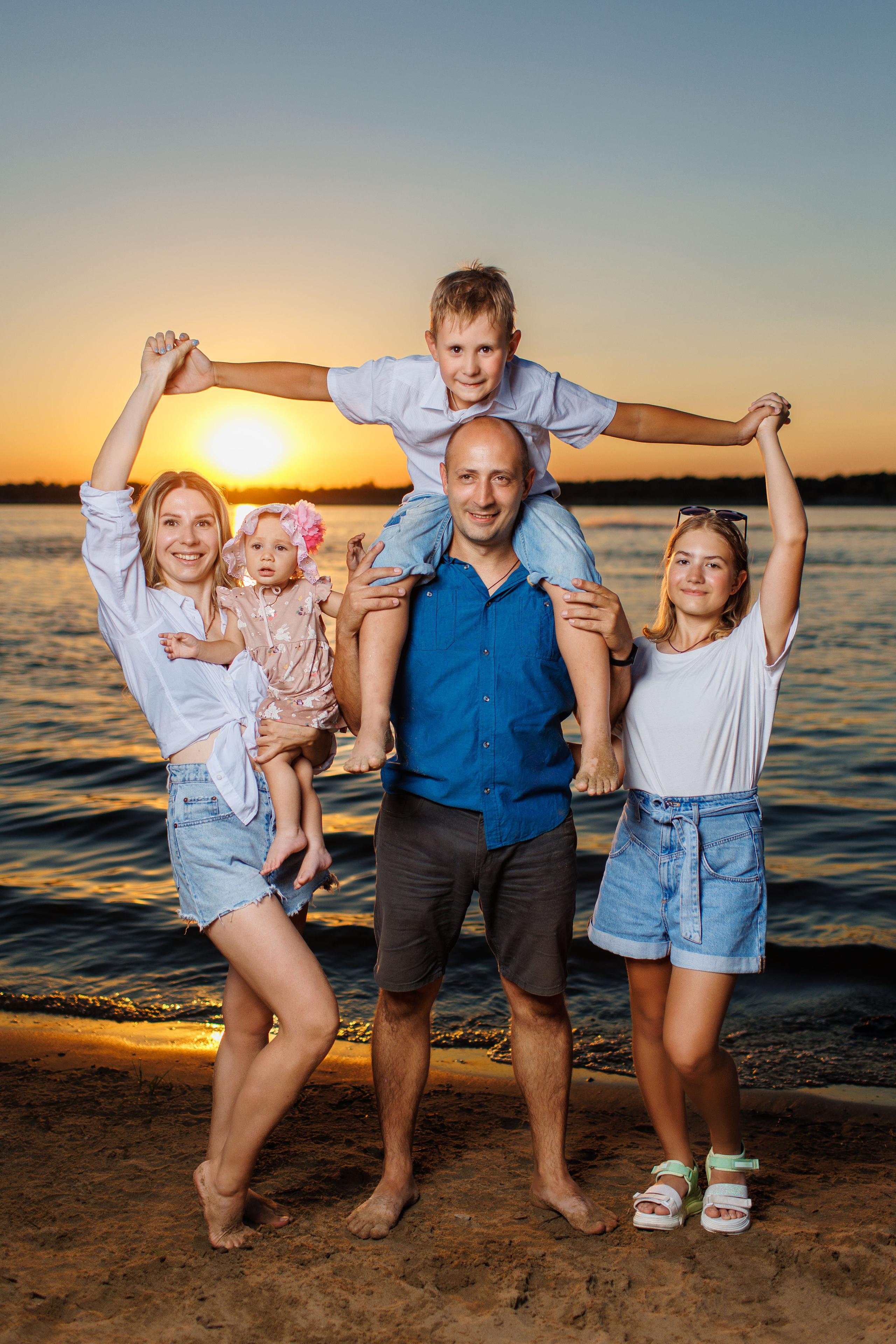 Алексей Ольга Вика Влад Алиса. Фотограф Александр Герасимов