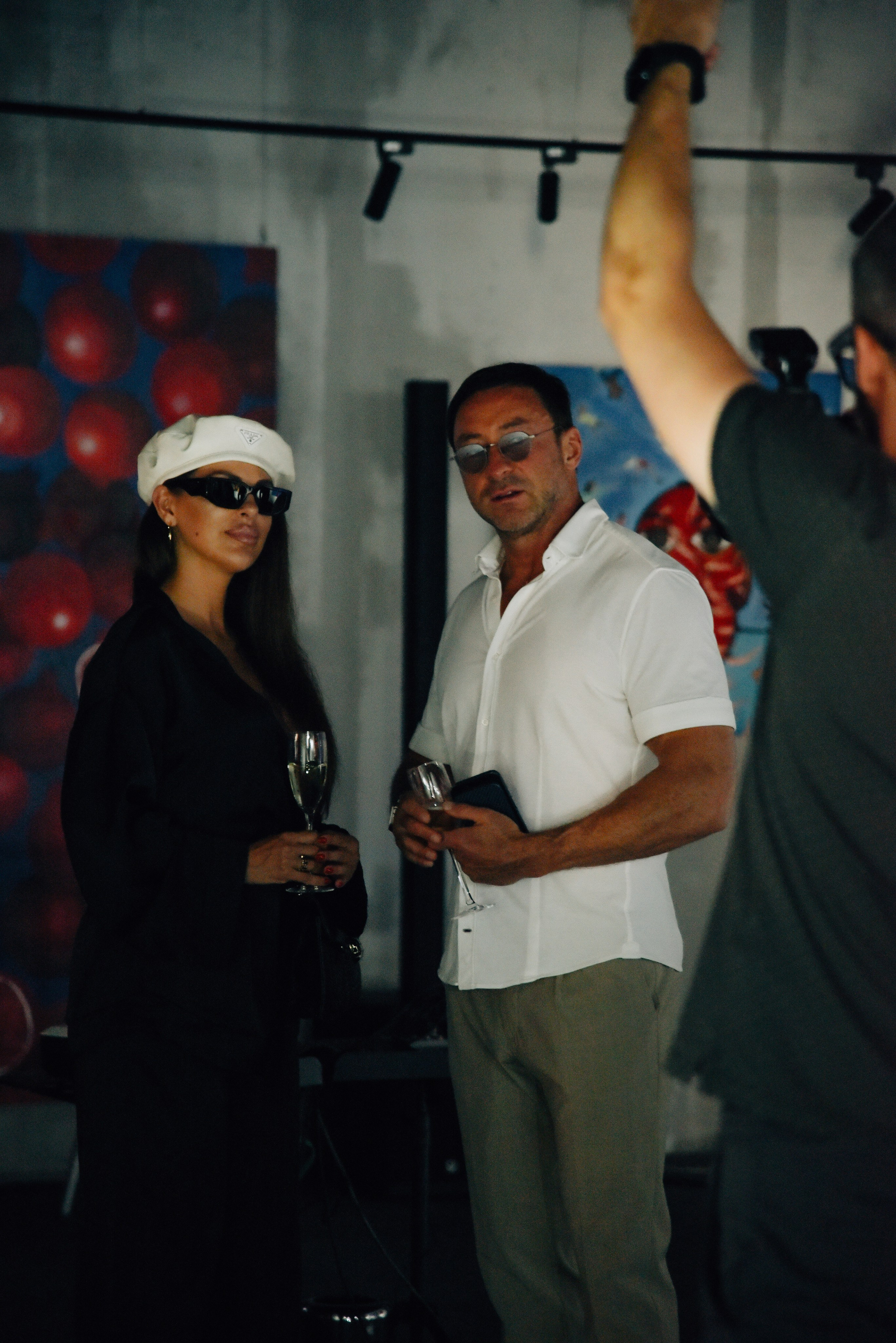 Александр Дильбази Игра взглядов в гранатовом саду. Фотограф Лола Волна, город Москва