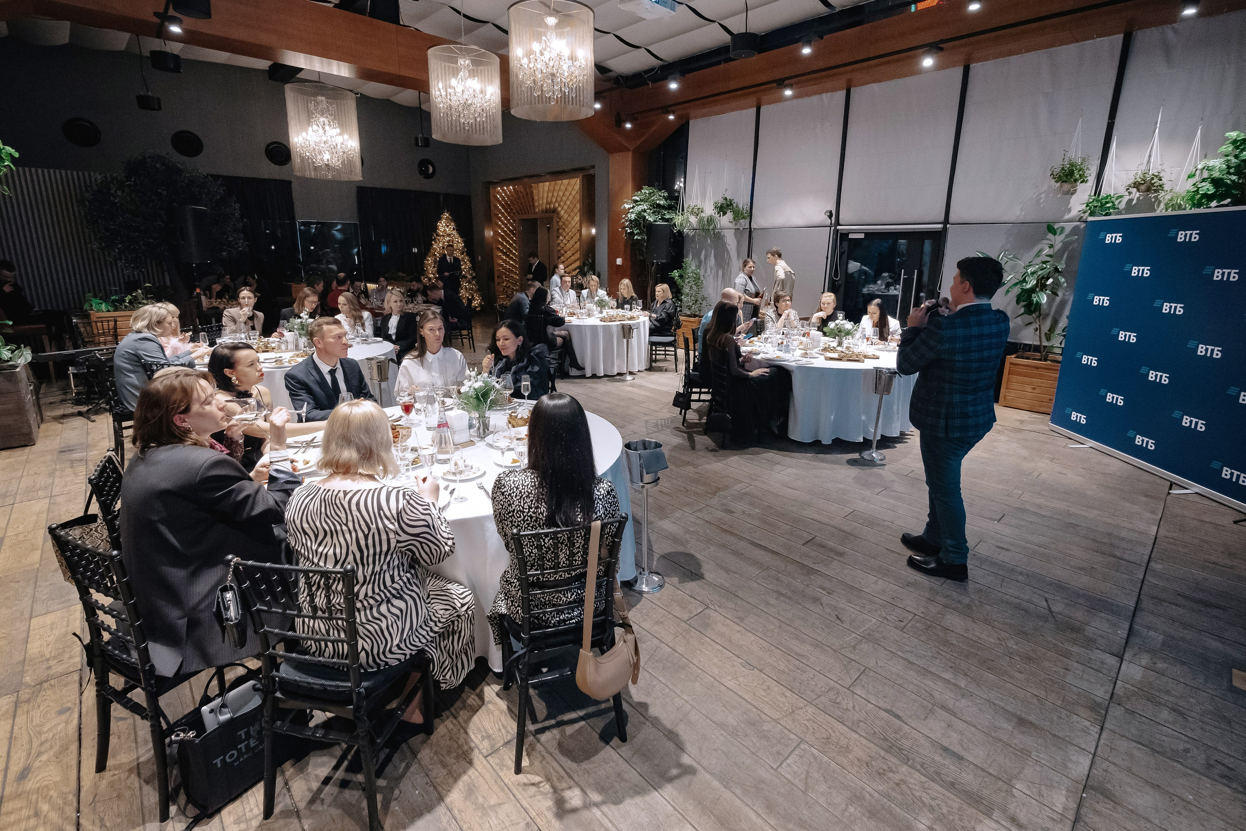 Новогодний корпоратив для партнеров ВТБ. Дмитрий Судаков, фотограф в Екатеринбурге и Москве