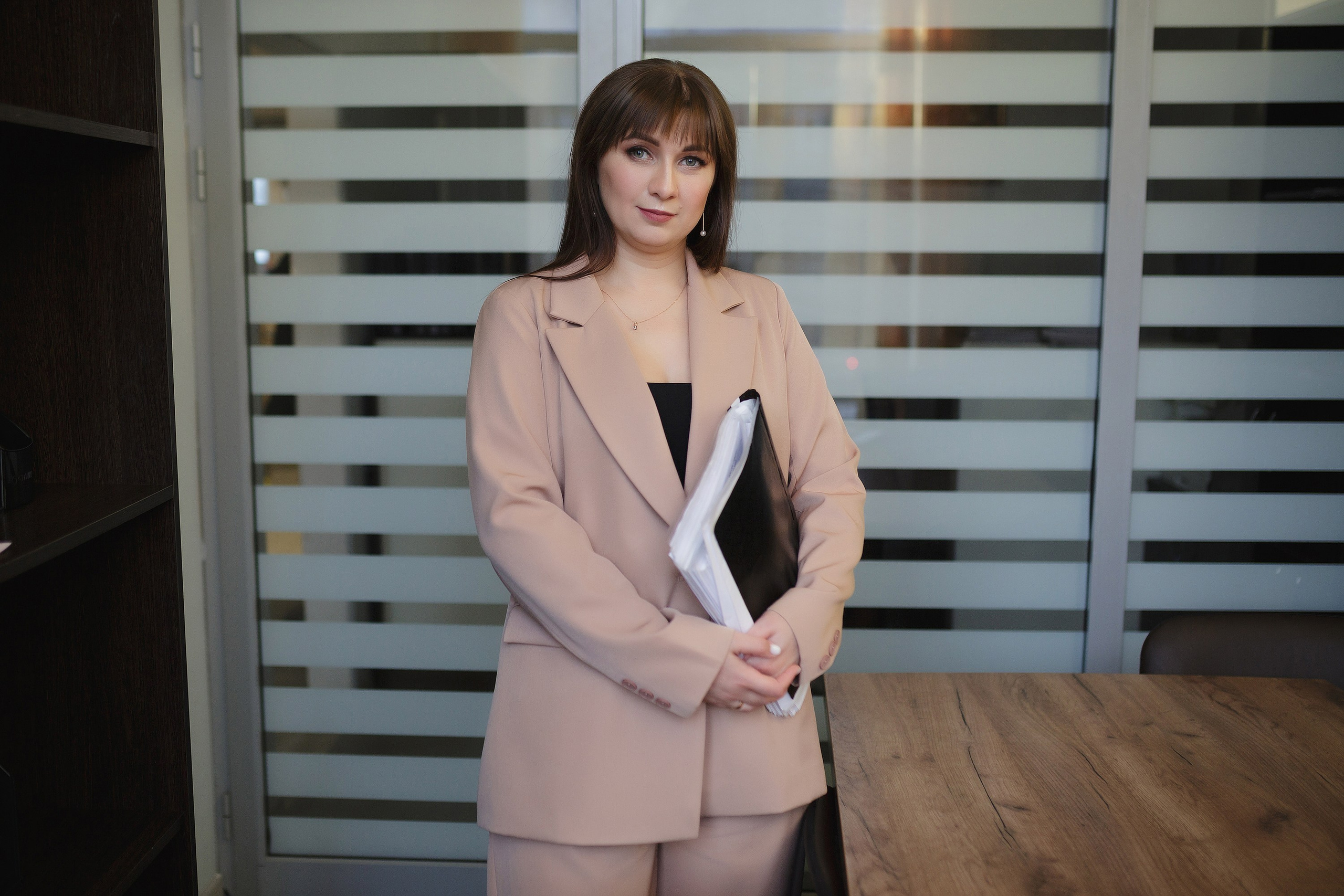 ДЕЛОВЫЕ. Roman Photo