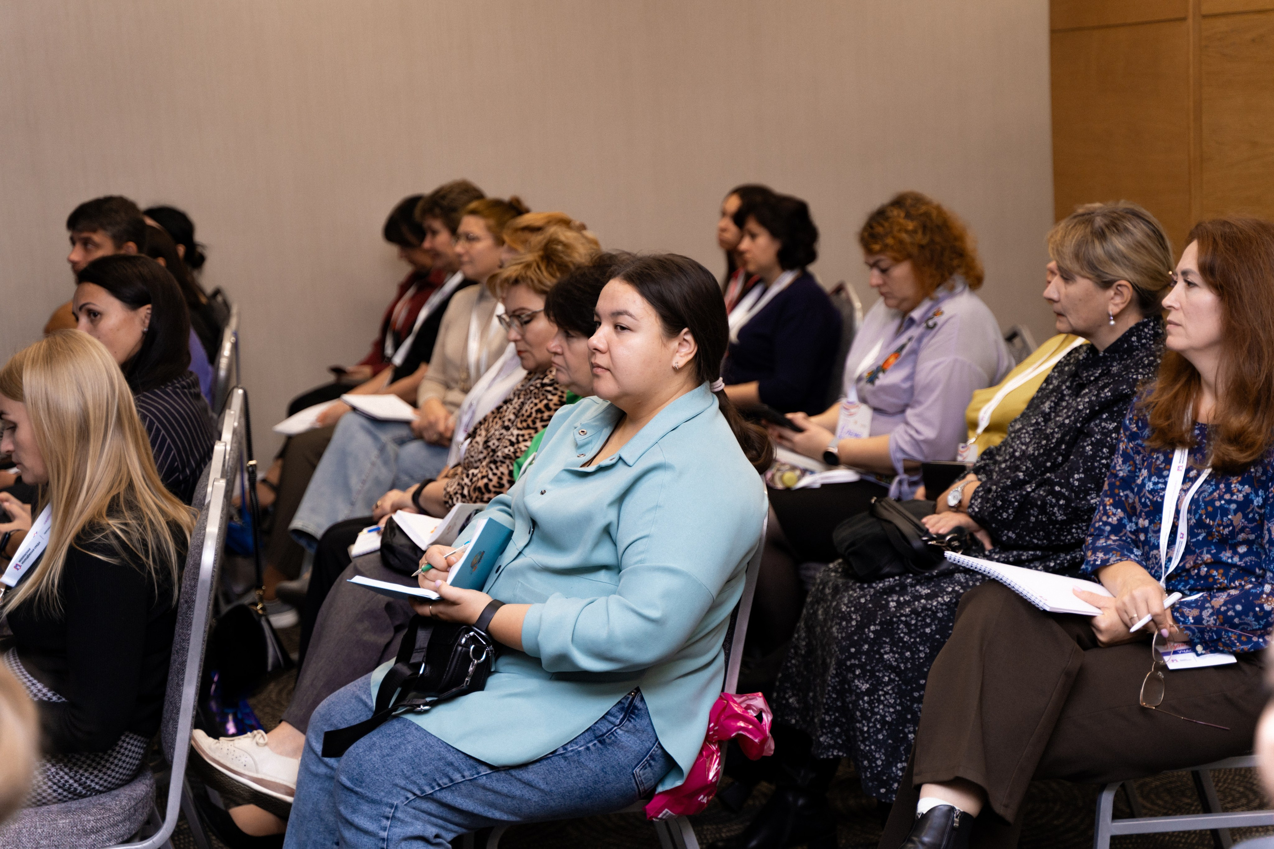 Окружной семинар в сфере профилактики от Росмолодежи в Амаксе 2024. Фотограф Надежда Погребняк | Рязань | Москва