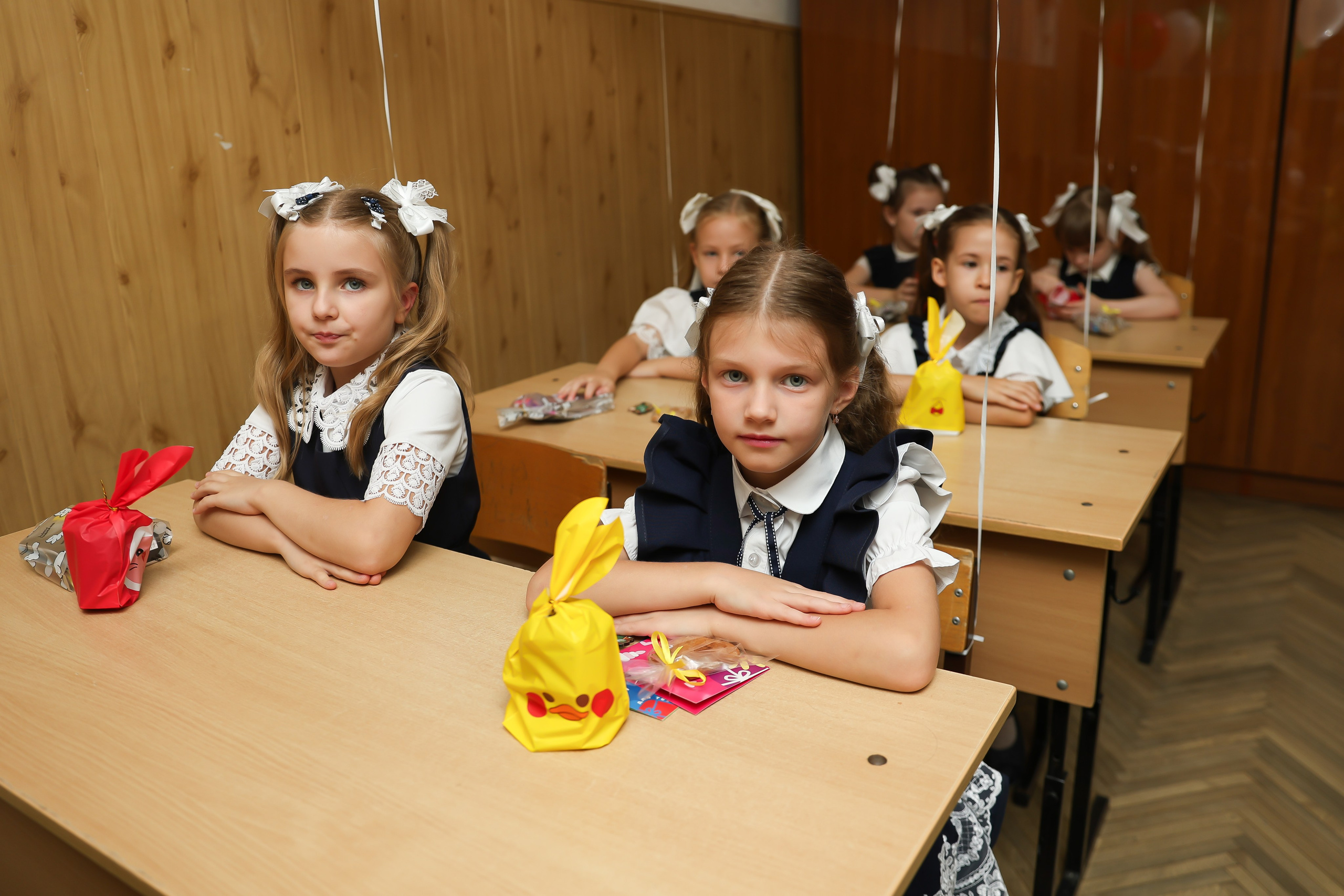 1 сентября 1 класс. Классные выпускные альбомы Классфото Краснодар