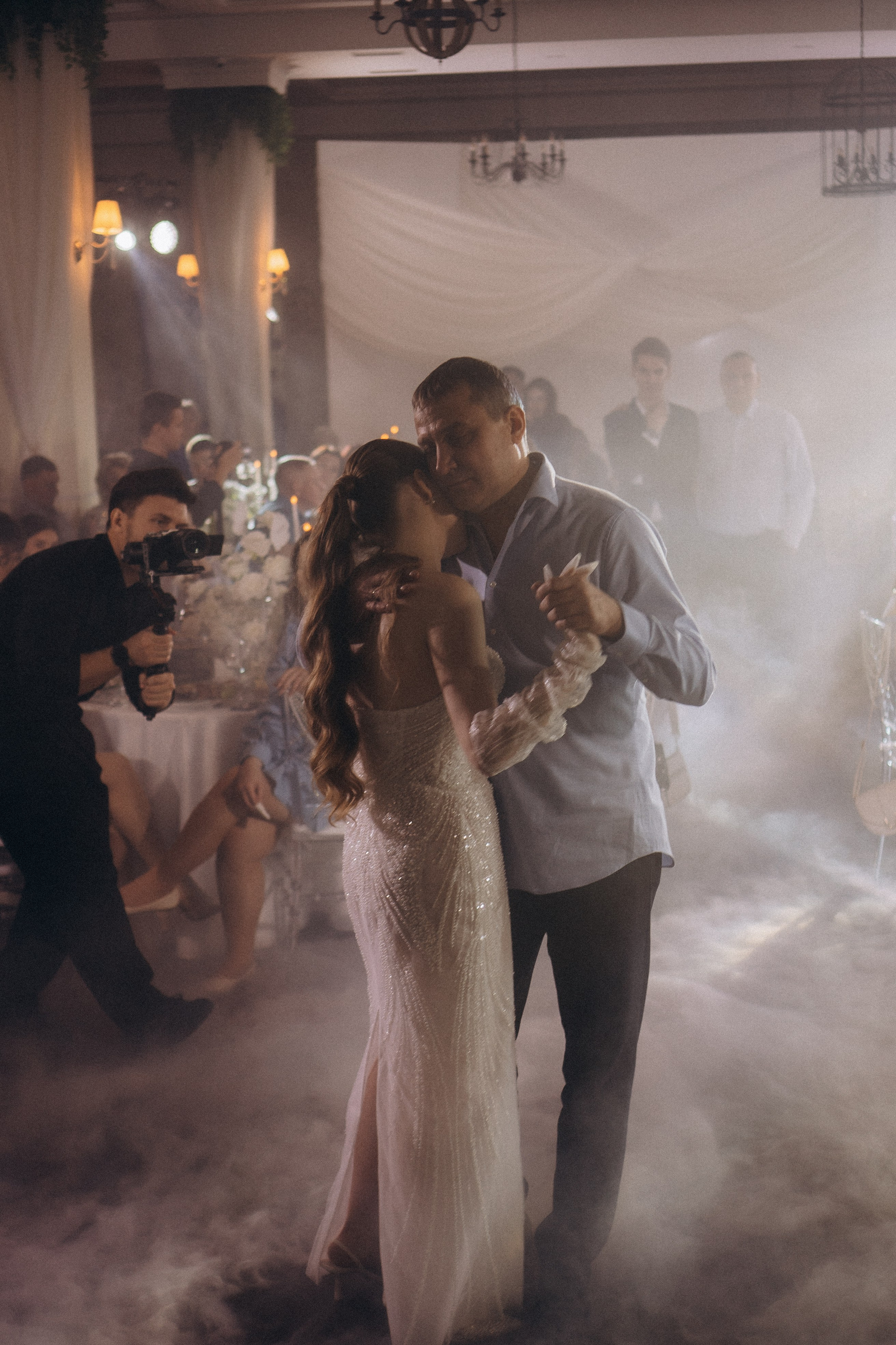 СВАДЕБНАЯ СЬЕМКА СБОРОВ В ОТЕЛЕ И ВЫЕЗД НА ЦЕРЕМОНИЮ (СНЯТО В СИБИРЕ В НИЖНЕВАРТОВСКЕ). Профессиональный фотограф, Санкт-Петербург — Виктория Богомолова