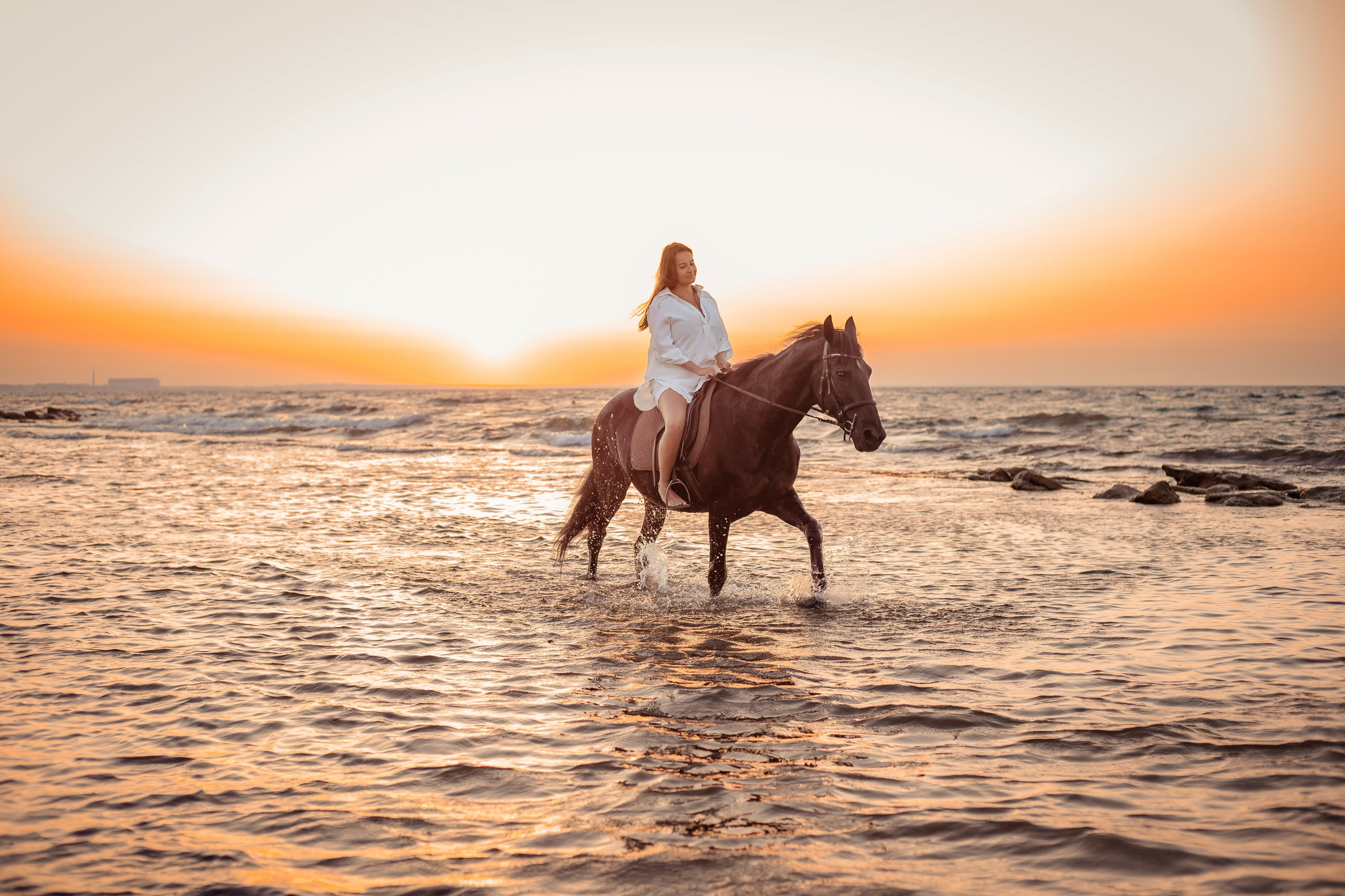 Фотосессия на море с лошадью. Фотограф в Феодосии Наталья Булгакова