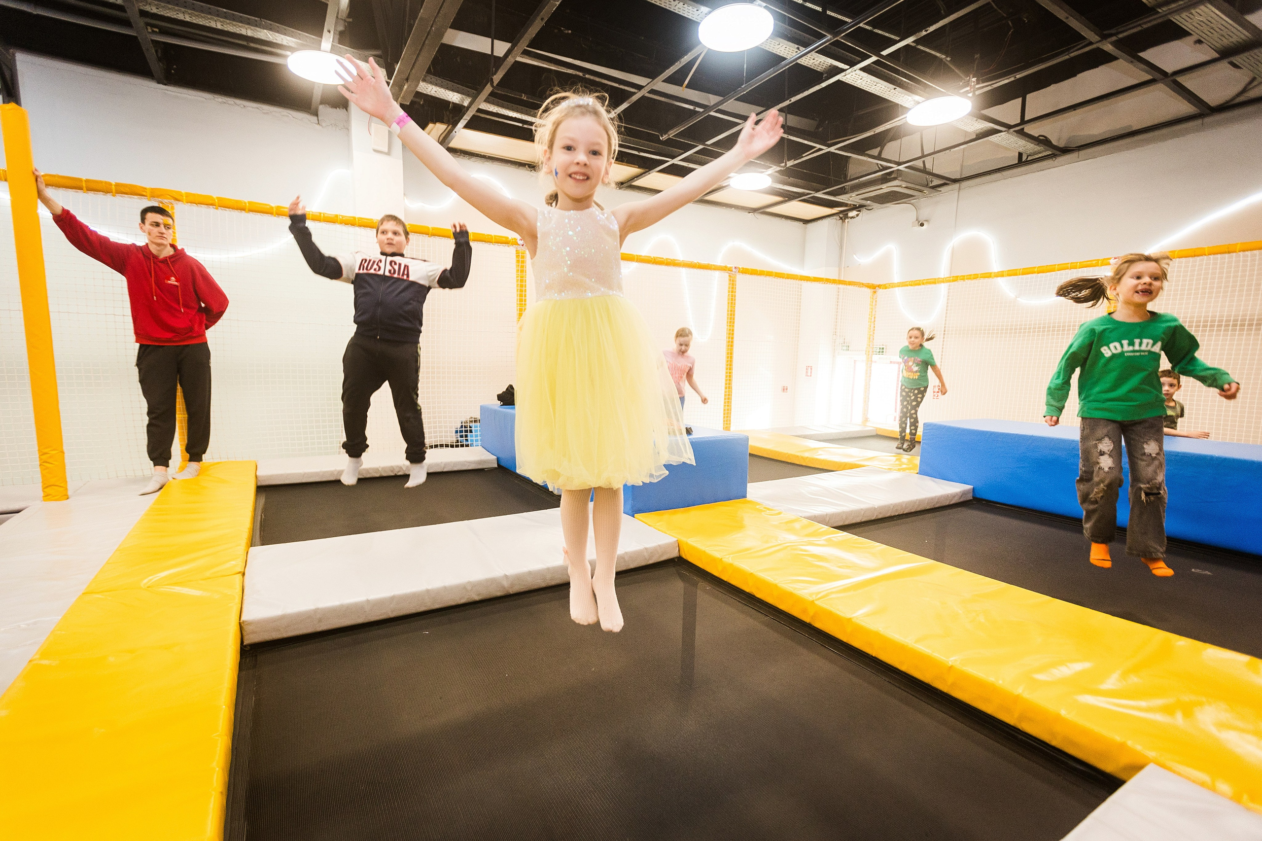 День рождения Арлекина. Детский фотограф видеограф в Хабаровске Михаил Орлов