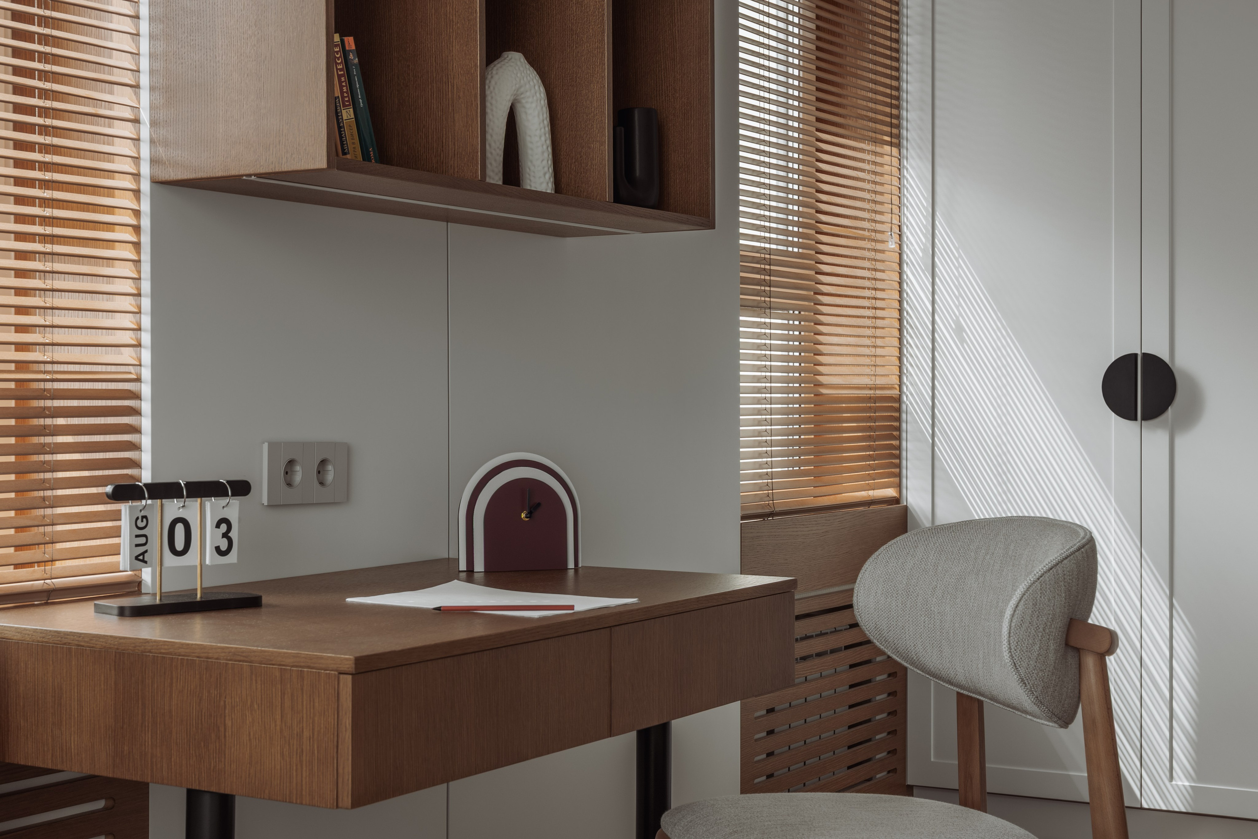 Sharafat Duisenbinova — Sunset Avenue. Roman Yakunin — interior photographer in Almaty, Kazakhstan