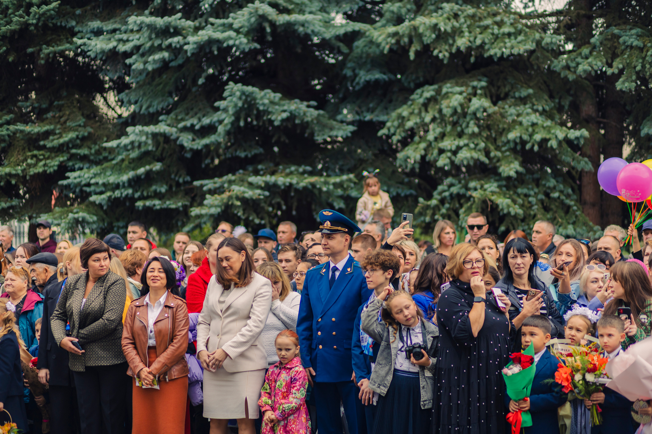 Первое сентября учеников 103 школы г. Уфы. Фотограф Каримов Виктор