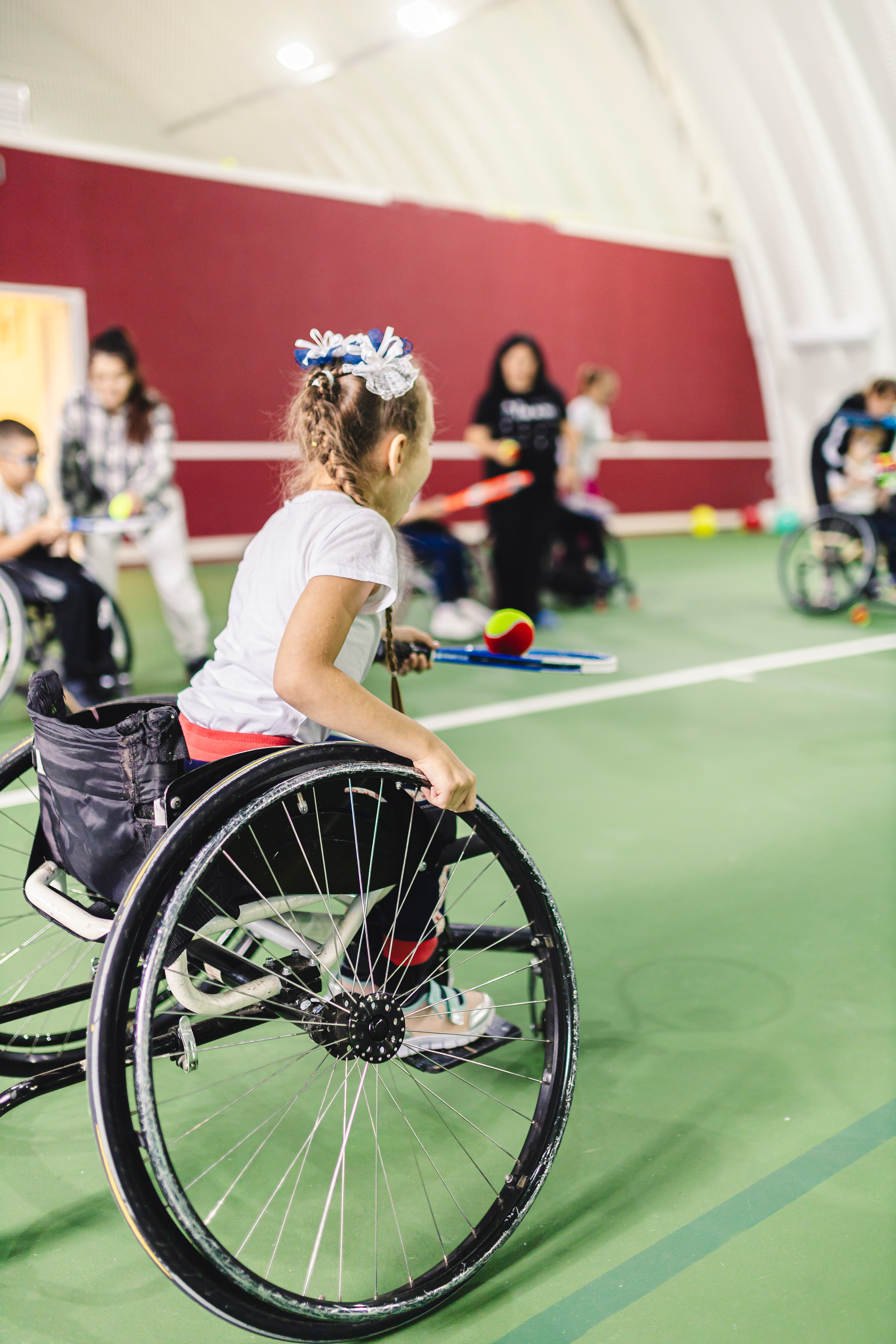 занятия по теннису на колясках 