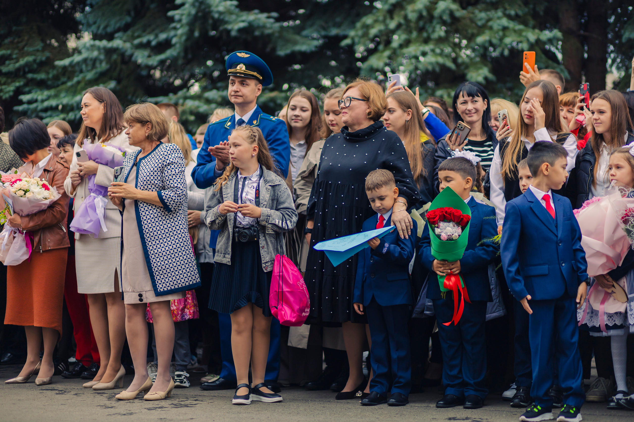 Первое сентября учеников 103 школы г. Уфы. Фотограф Каримов Виктор