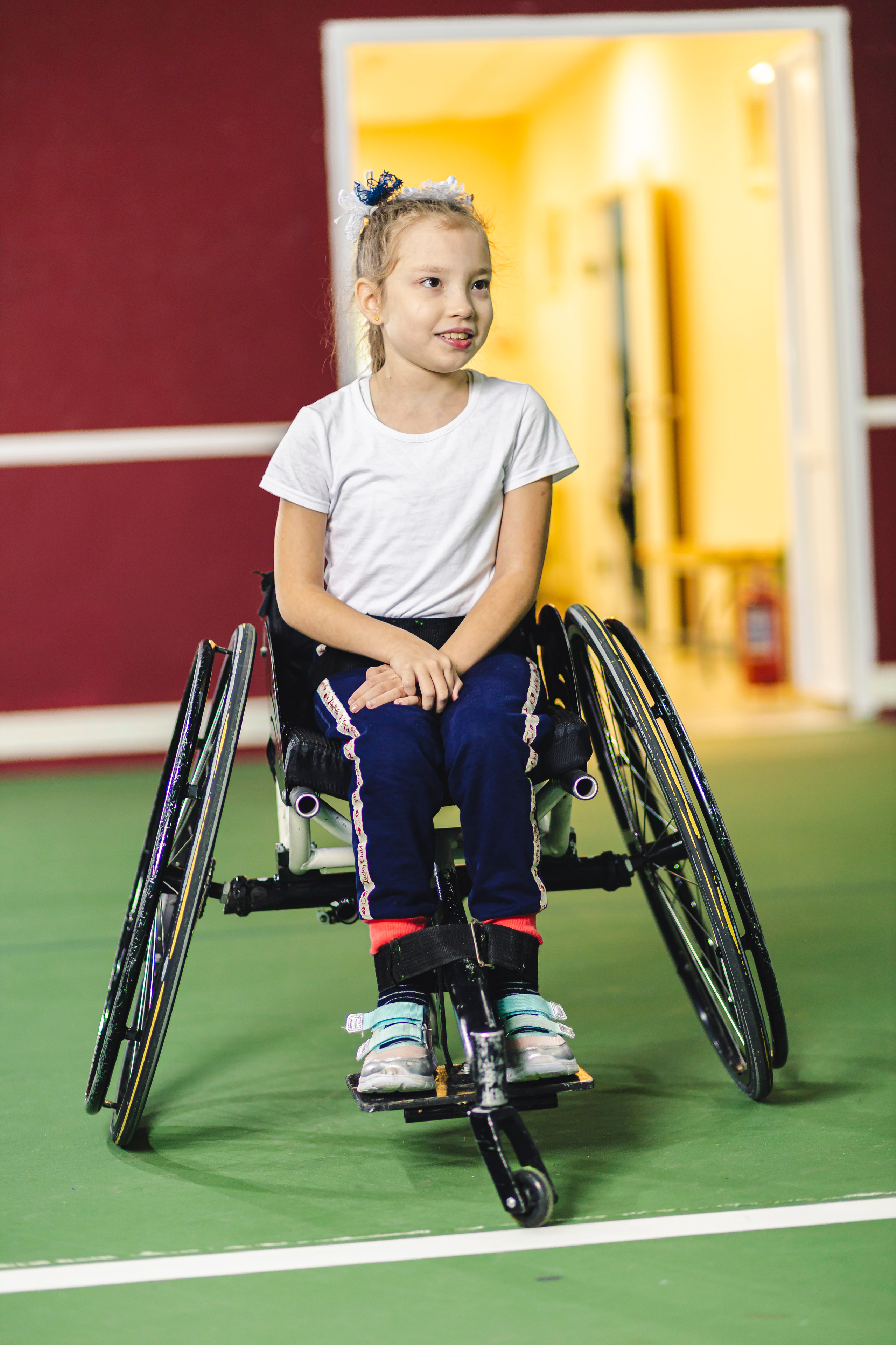 девочка на коляске фотопортрет 