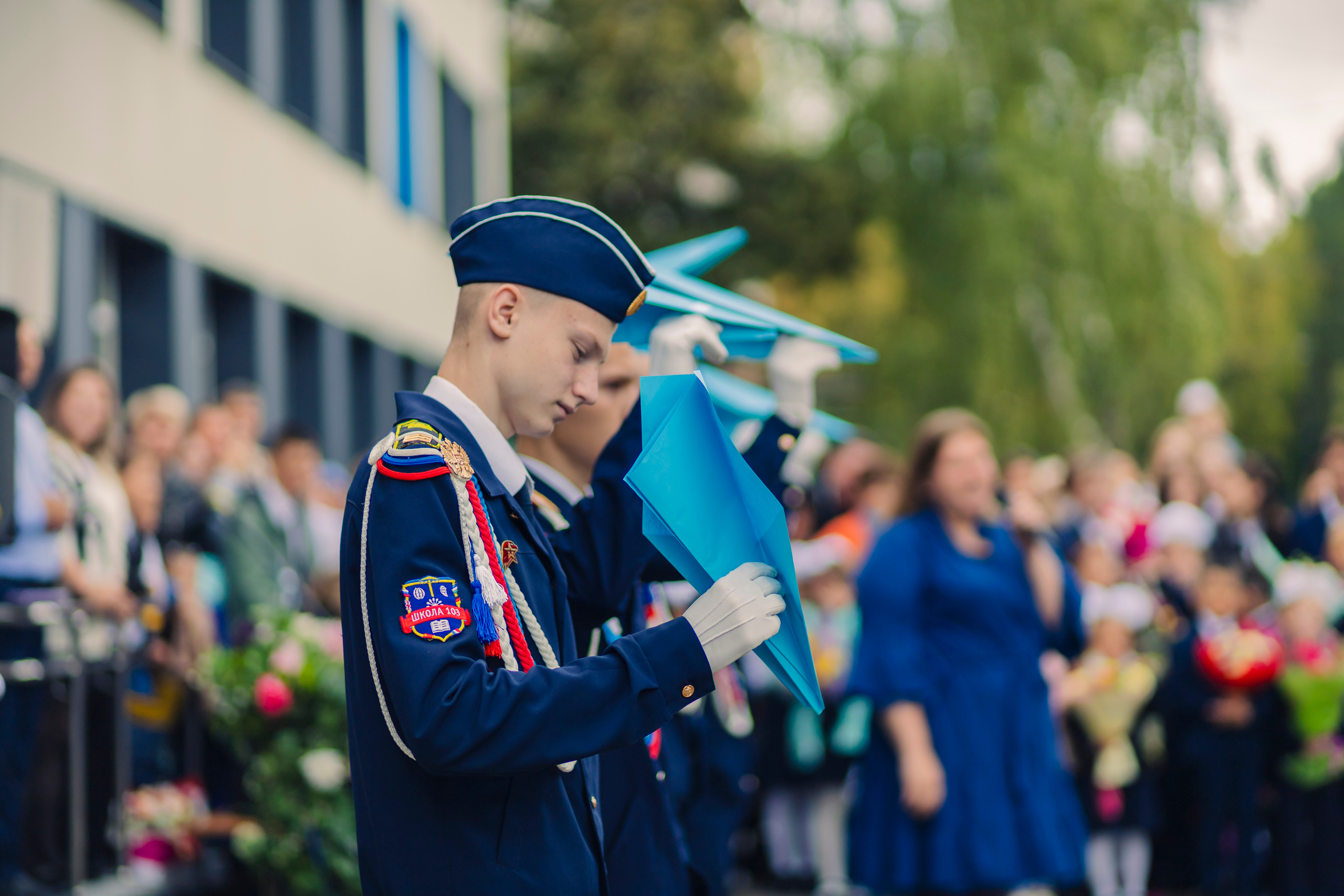 Первое сентября учеников 103 школы г. Уфы. Фотограф Каримов Виктор