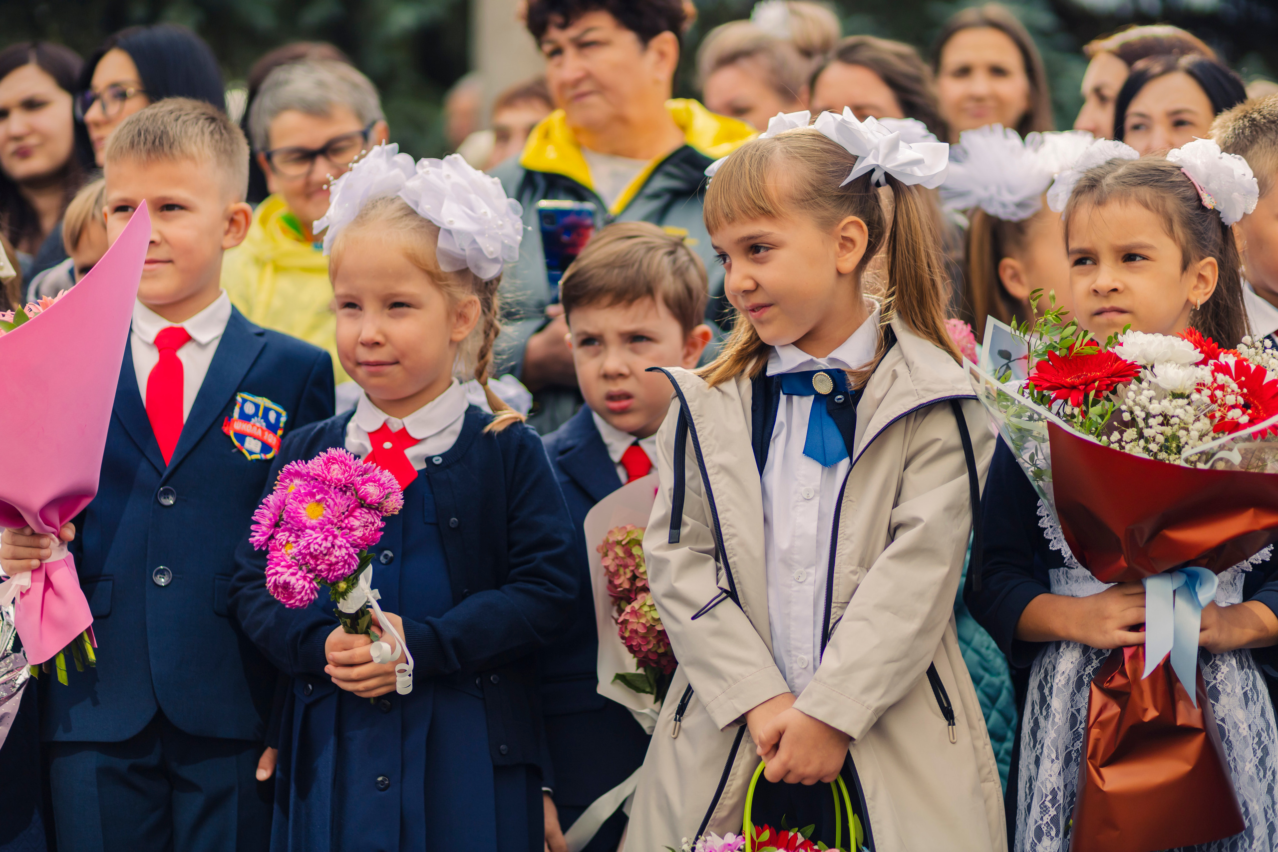 Первое сентября учеников 103 школы г. Уфы. Фотограф Каримов Виктор