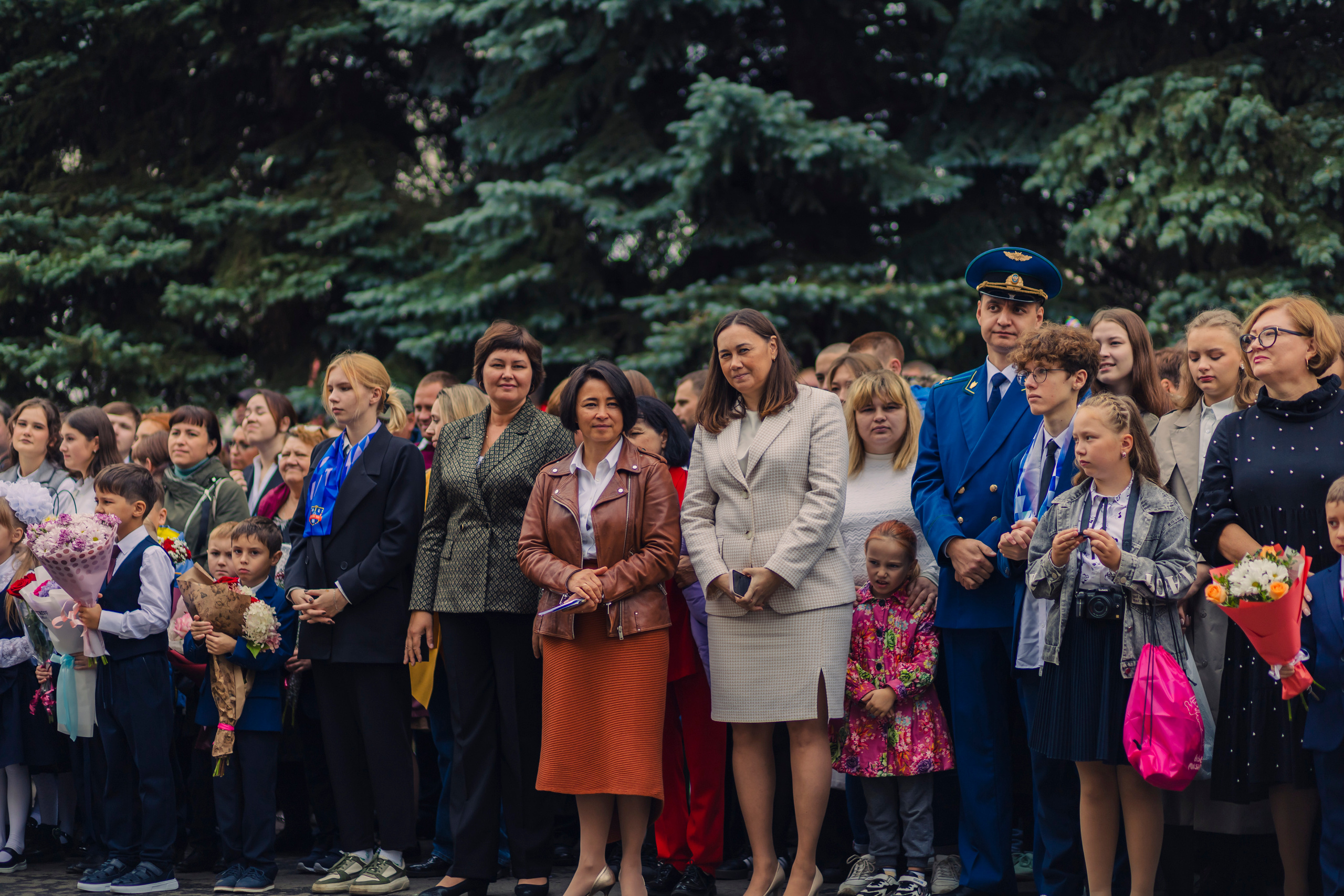 Первое сентября учеников 103 школы г. Уфы. Фотограф Каримов Виктор