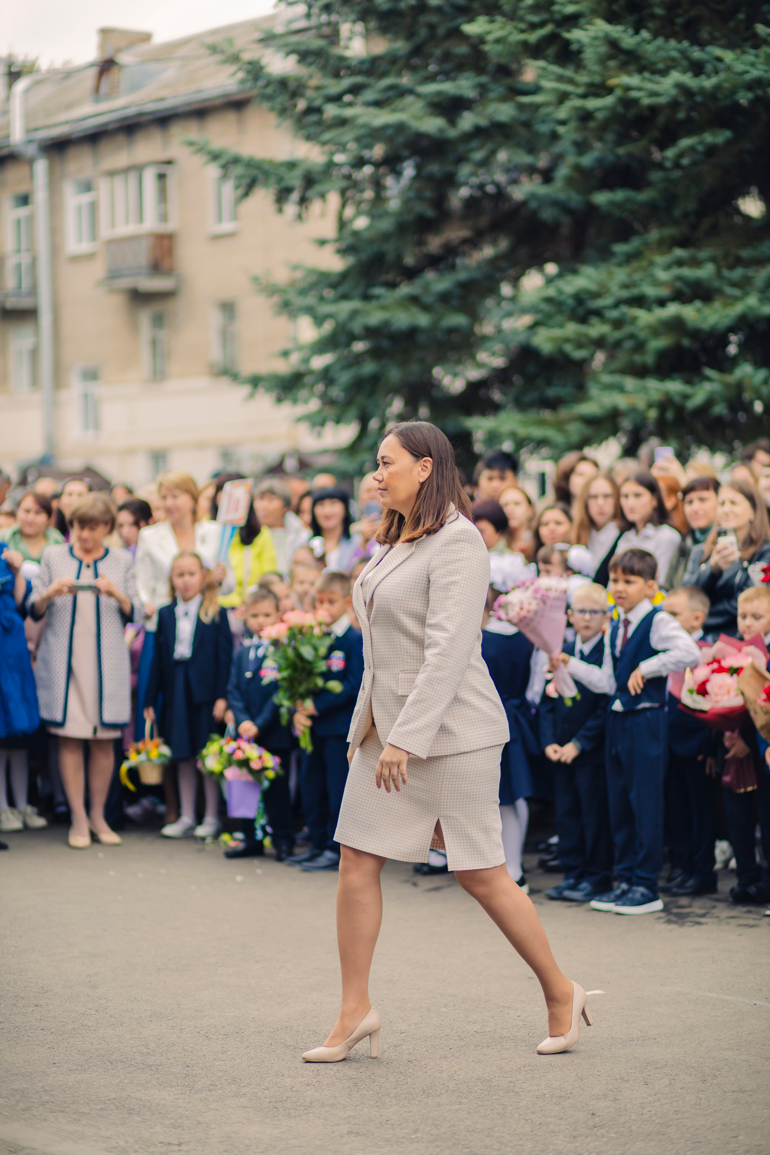Первое сентября учеников 103 школы г. Уфы. Фотограф Каримов Виктор