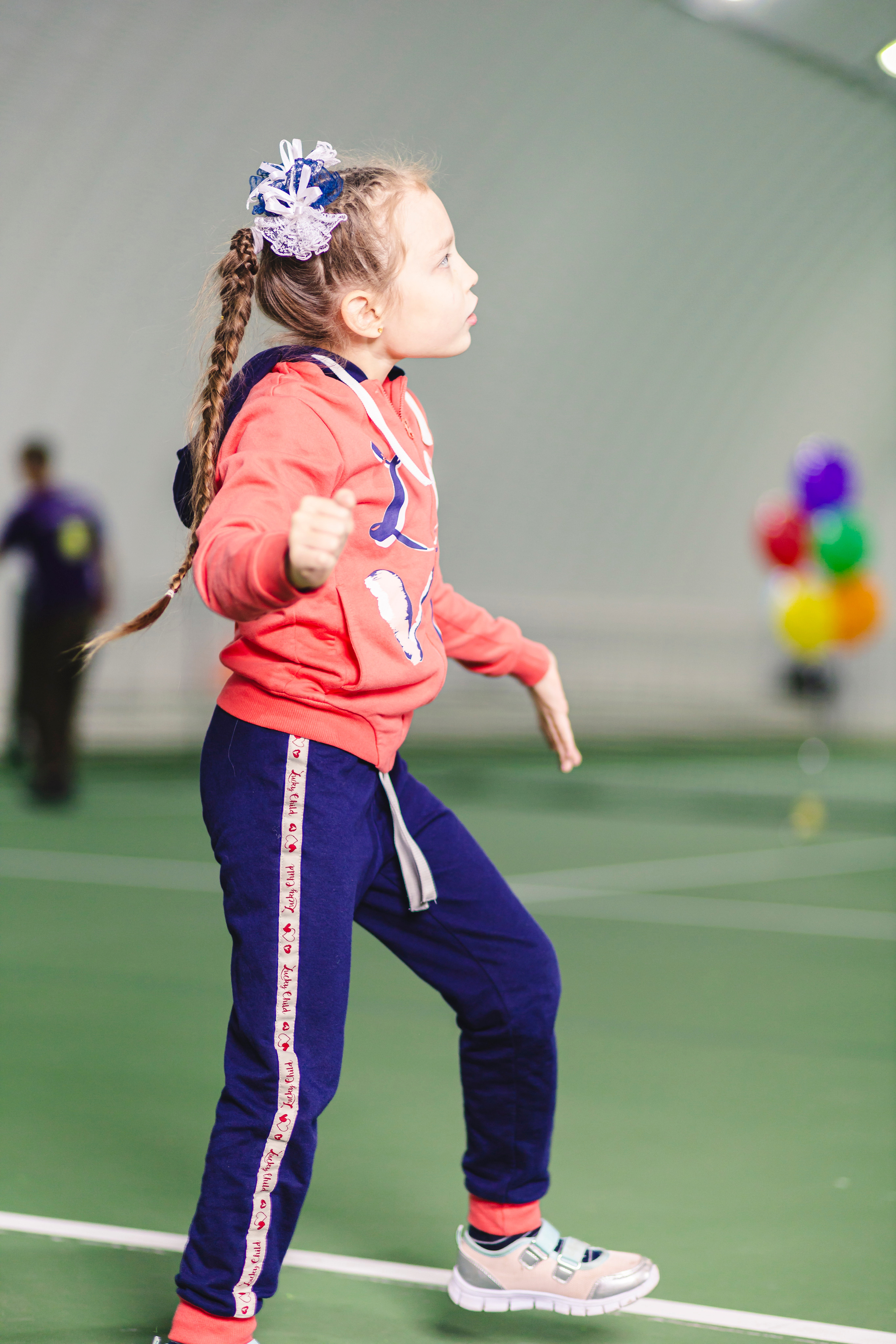 фотография девочки в спортивном зале 