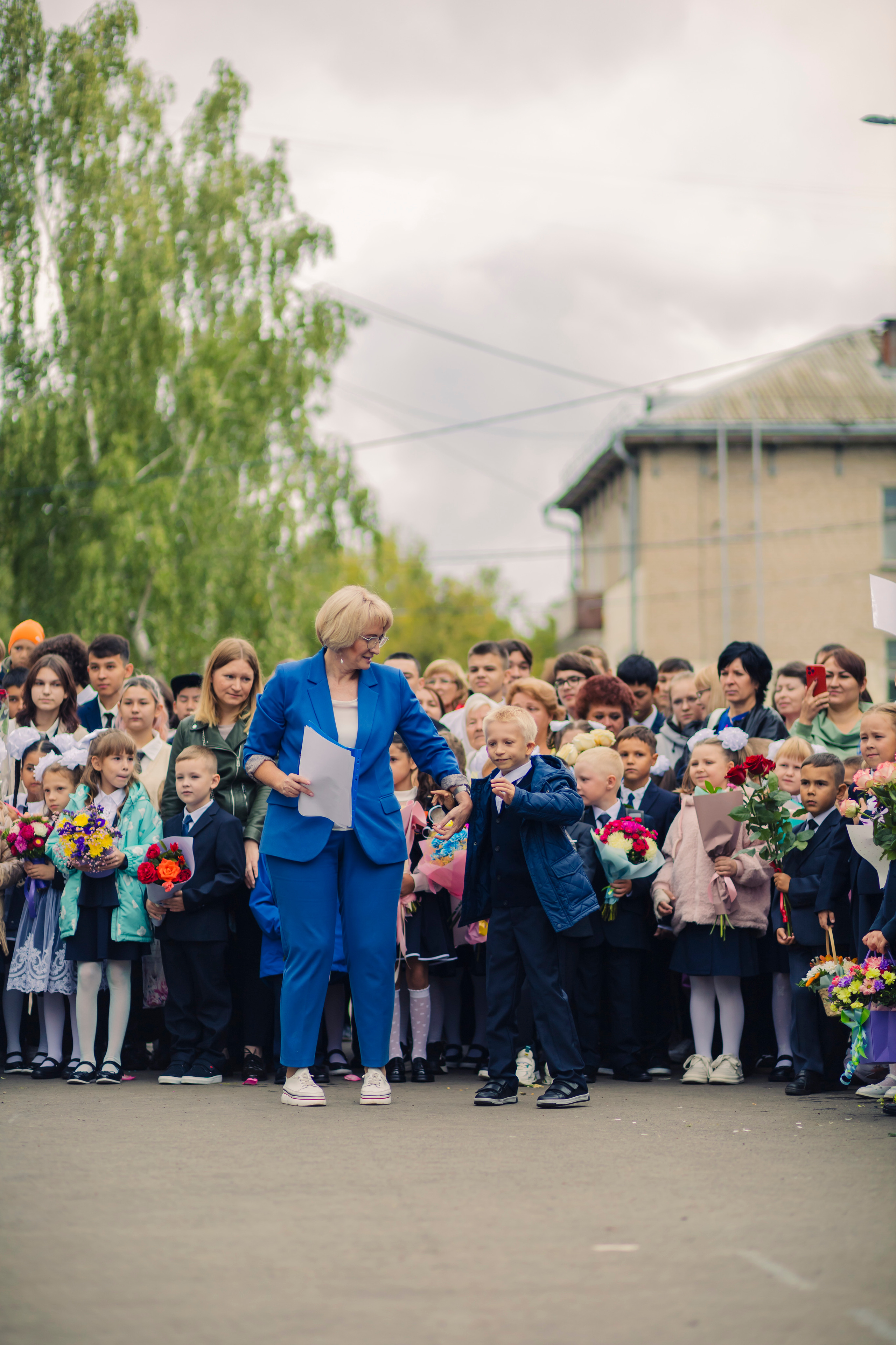 Первое сентября учеников 103 школы г. Уфы. Фотограф Каримов Виктор