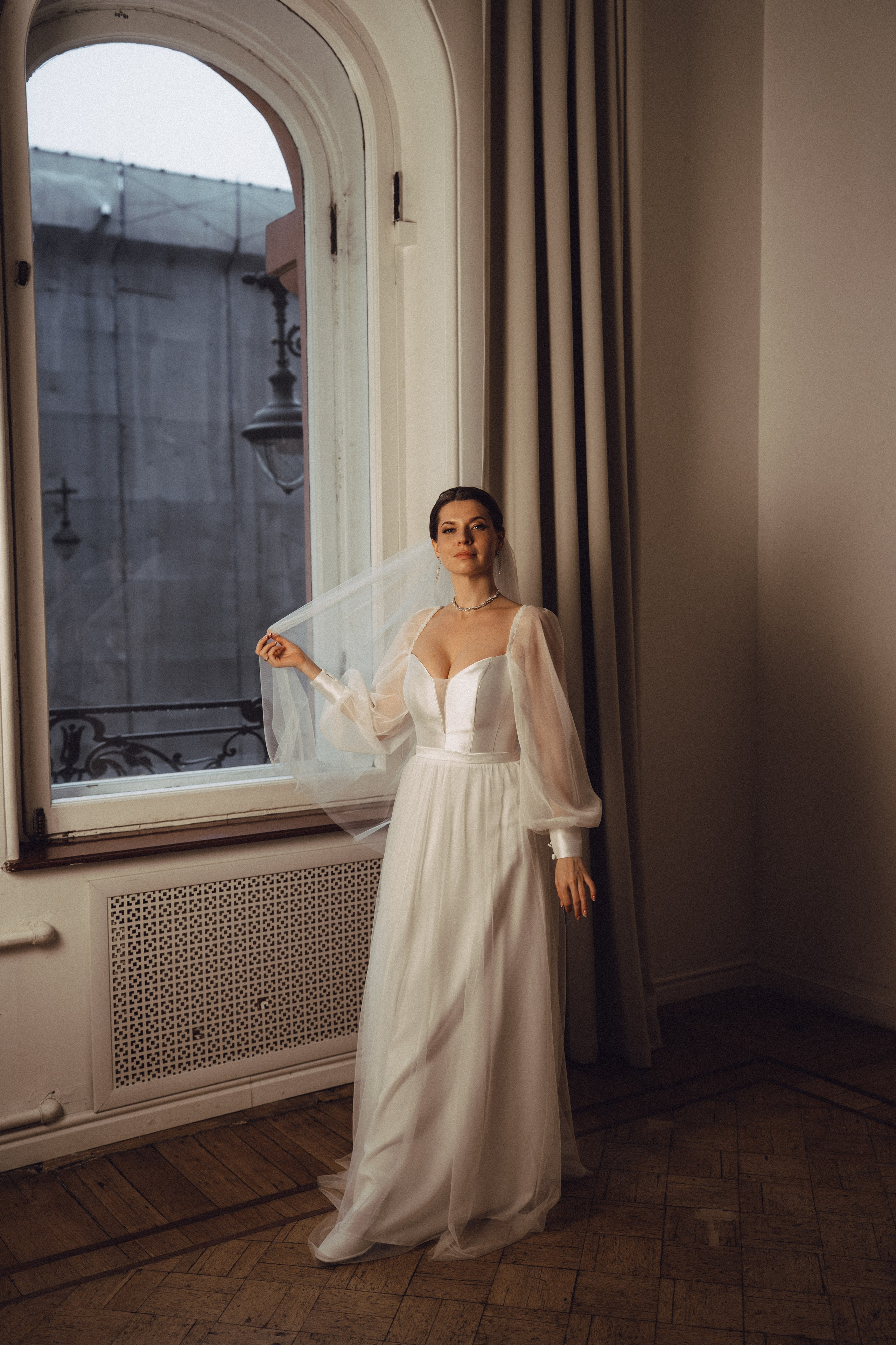 СВАДЕБНАЯ СЬЕМКА ВО ВТОРОМ ДВОРЦЕ (ДЕКАБРЬ) ТАКЖЕ СЬЕМКА В СТУДИИ НА ЧЕРНЫШЕВСКОЙ. Профессиональный фотограф, Санкт-Петербург — Виктория Богомолова