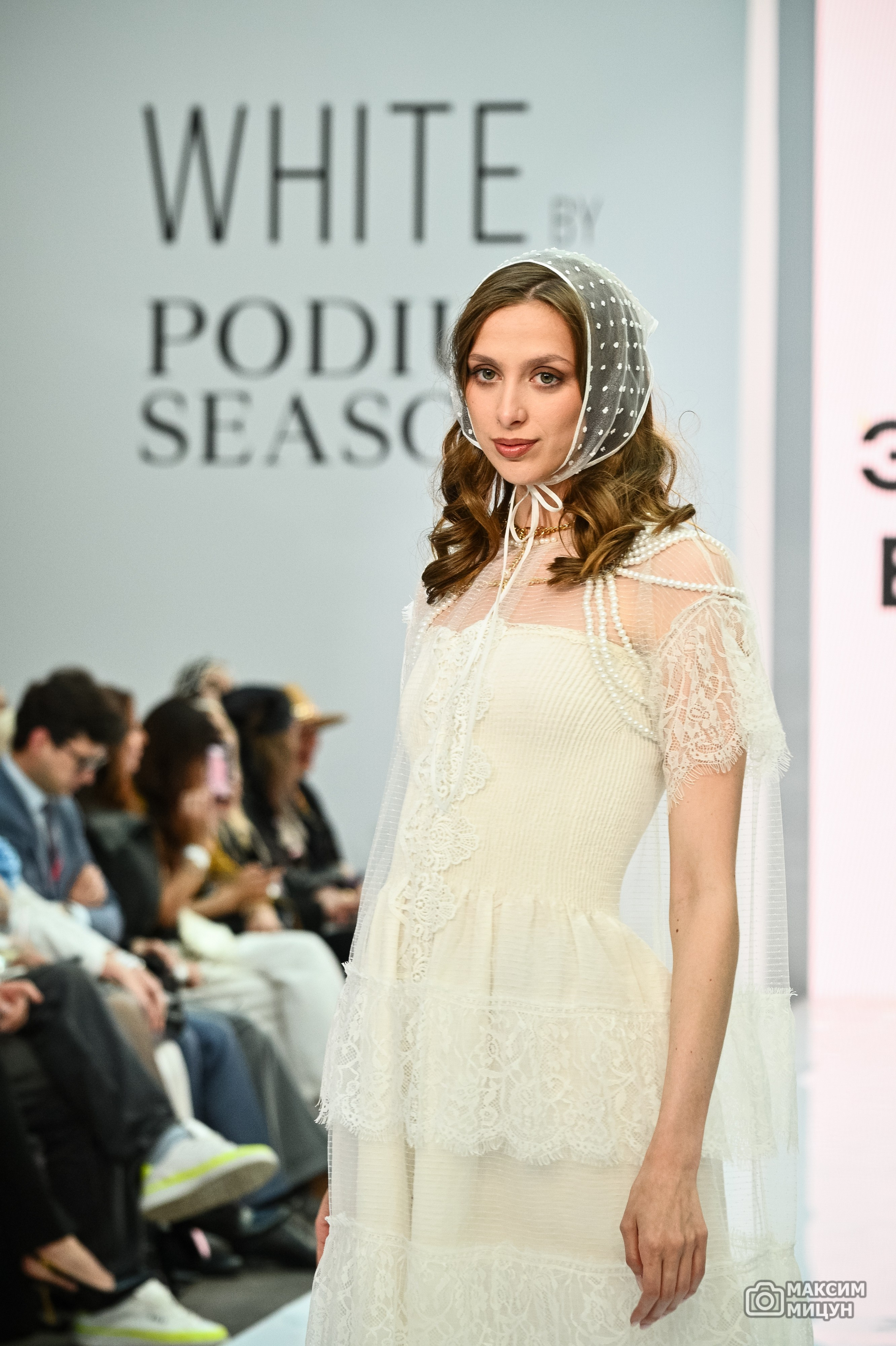 Модные показы. Фотограф Максим Мицун. Портрет, свадьба, репортаж, каталог