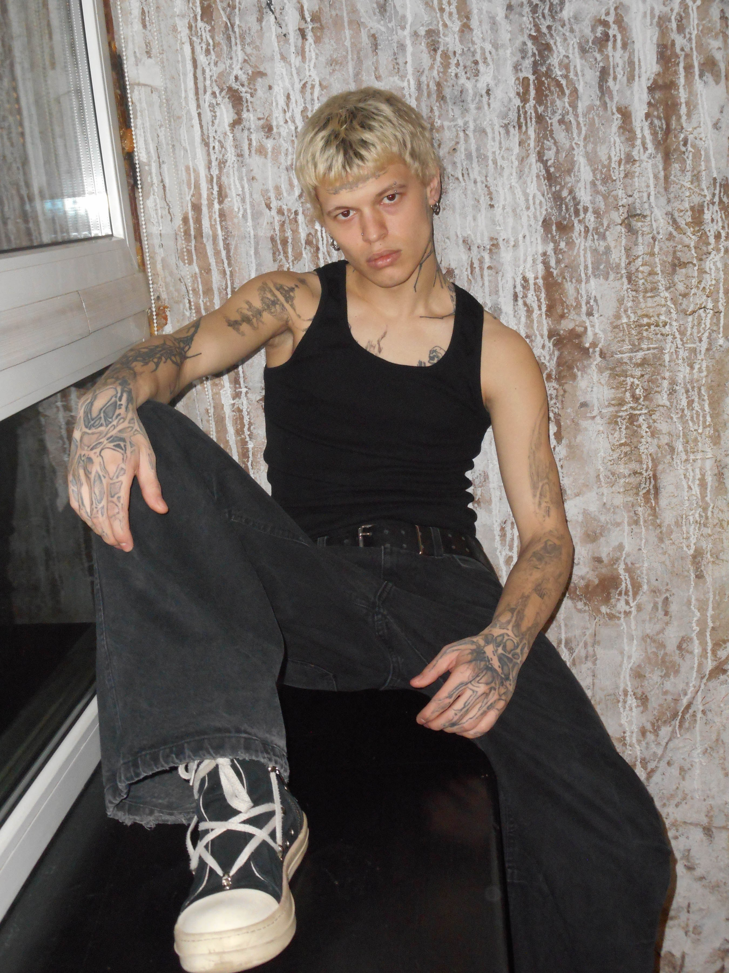 Виктор. Главная