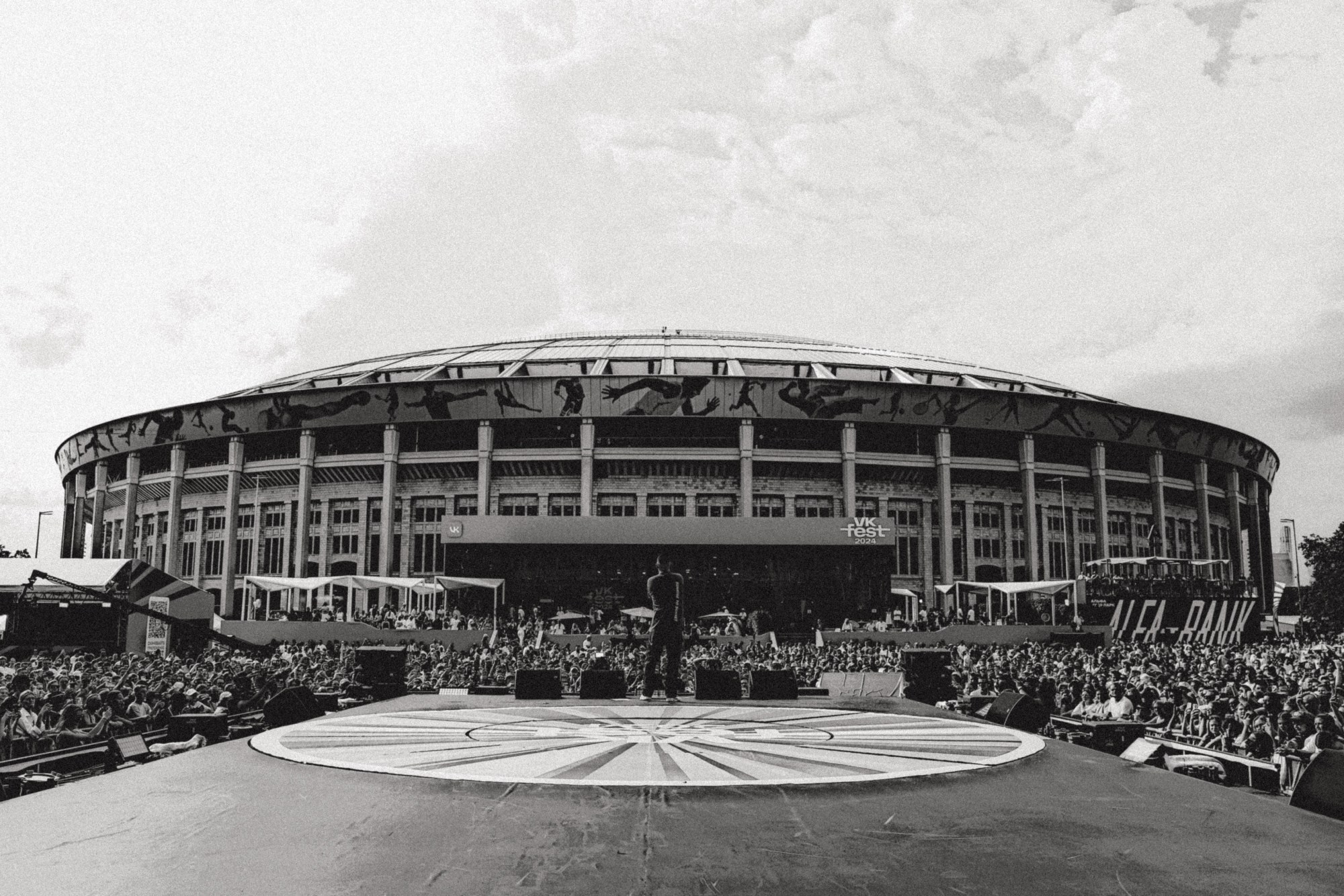 Концертная съёмка: эмоции и энергия в кадре. Профессиональный фотограф звезд, концертов и спортивных событий