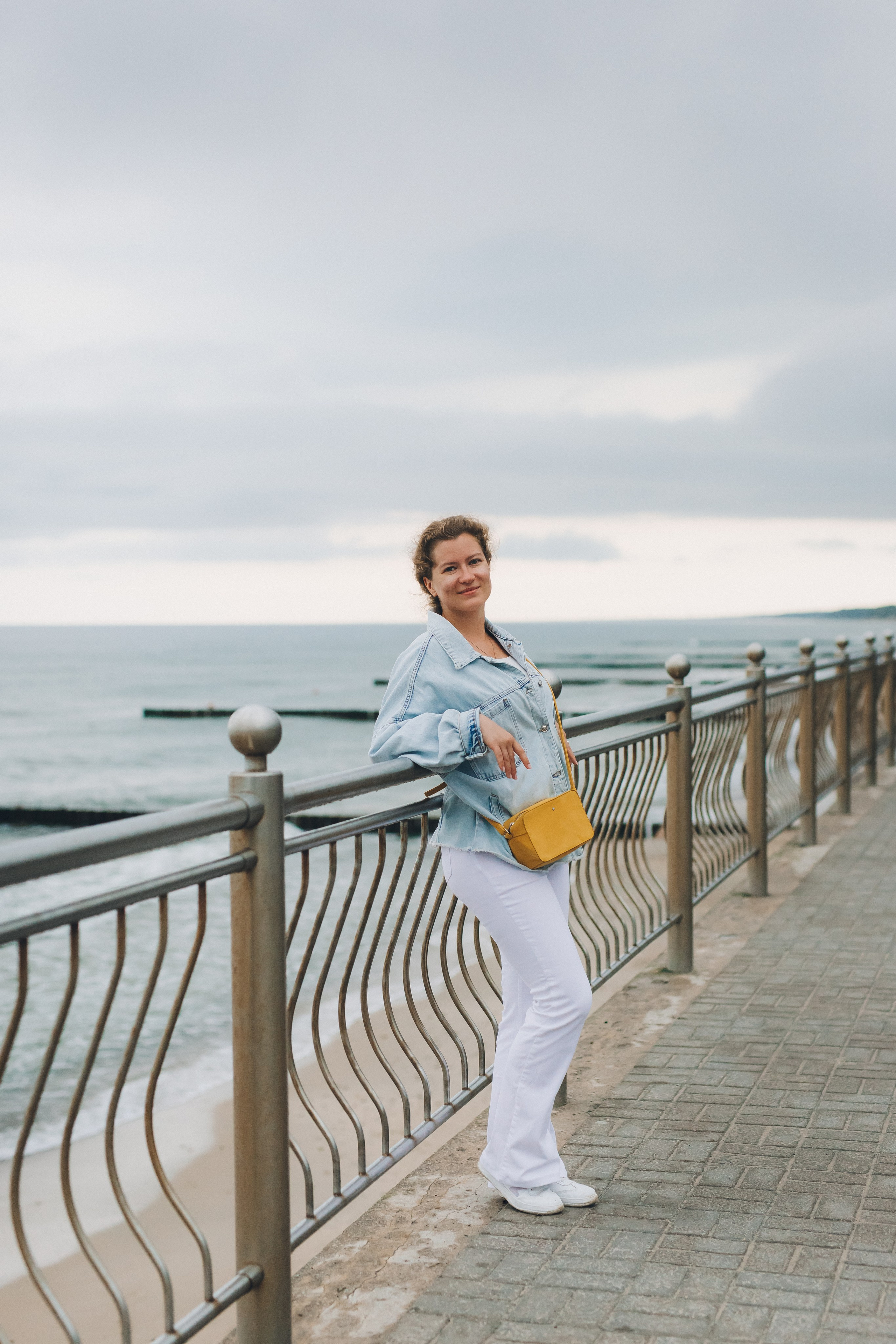 Мария и фотопрогулка в ненастную погоду. Фотограф Зеленоградск Красильникова Елена