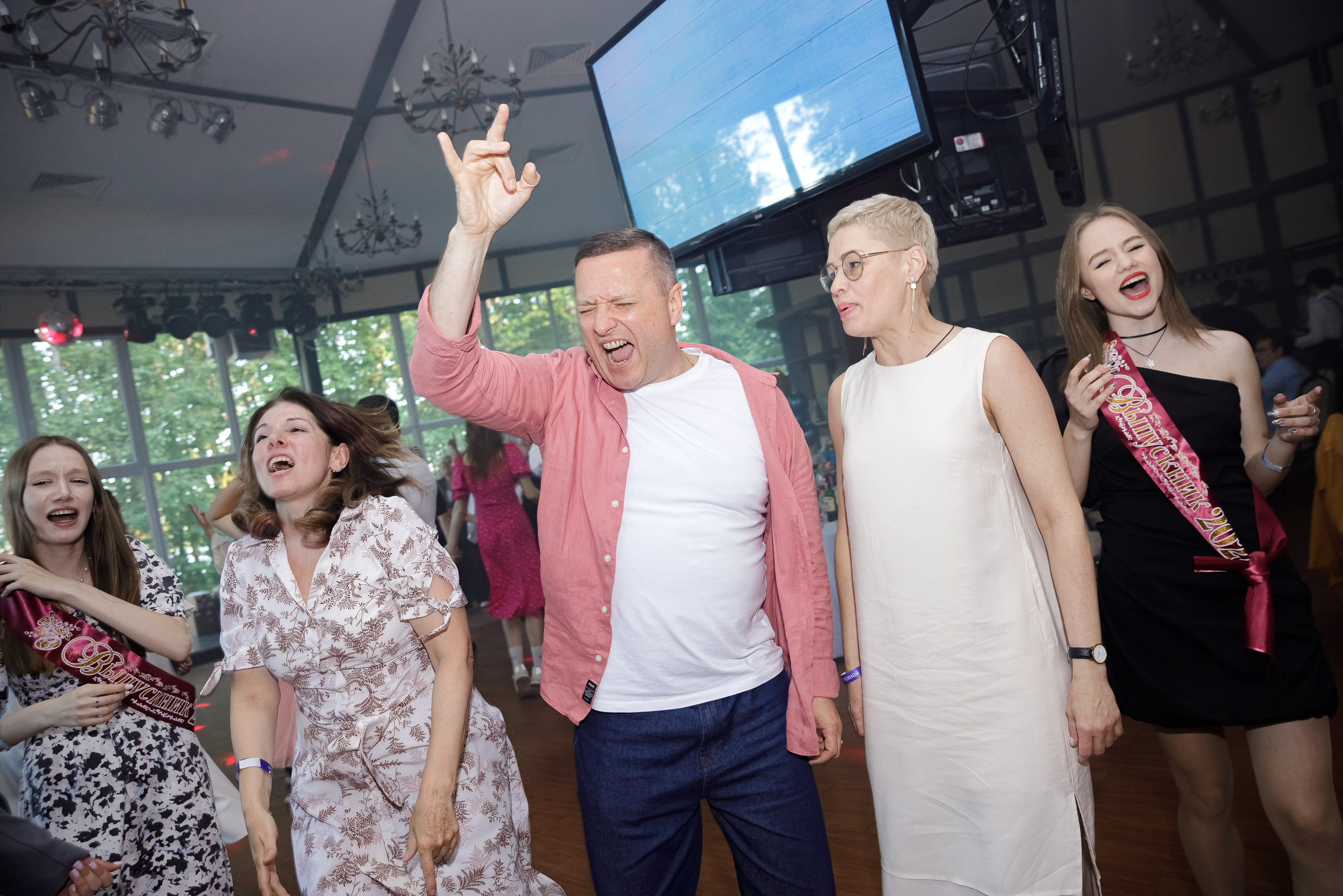 23.06.2024 Выпускной Драгунский ручей. Маша Гонтарь Семейный домашний репортажный фотограф в Санкт-Петербурге