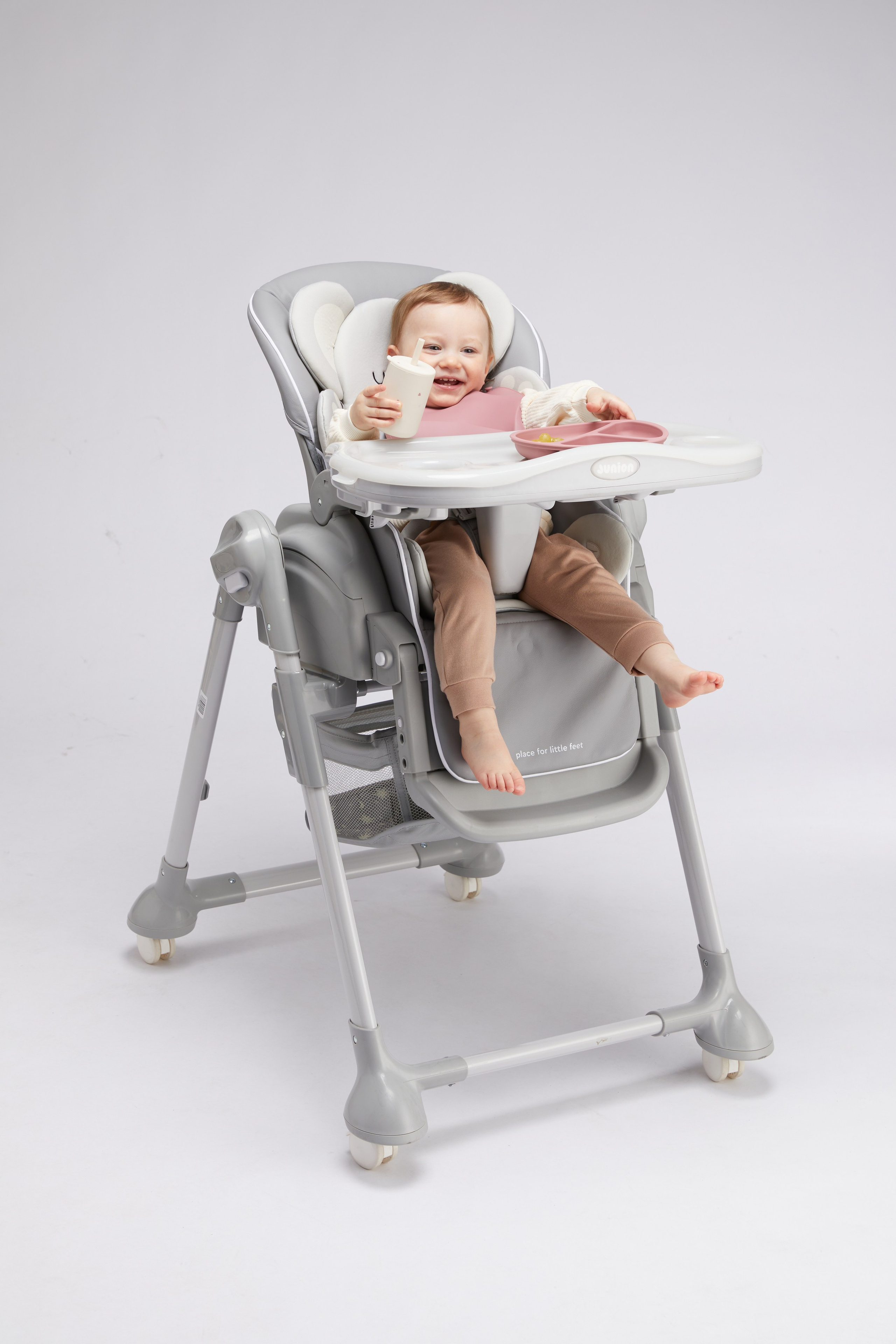 Стульчик для кормления Junion. Олег Дмитриев