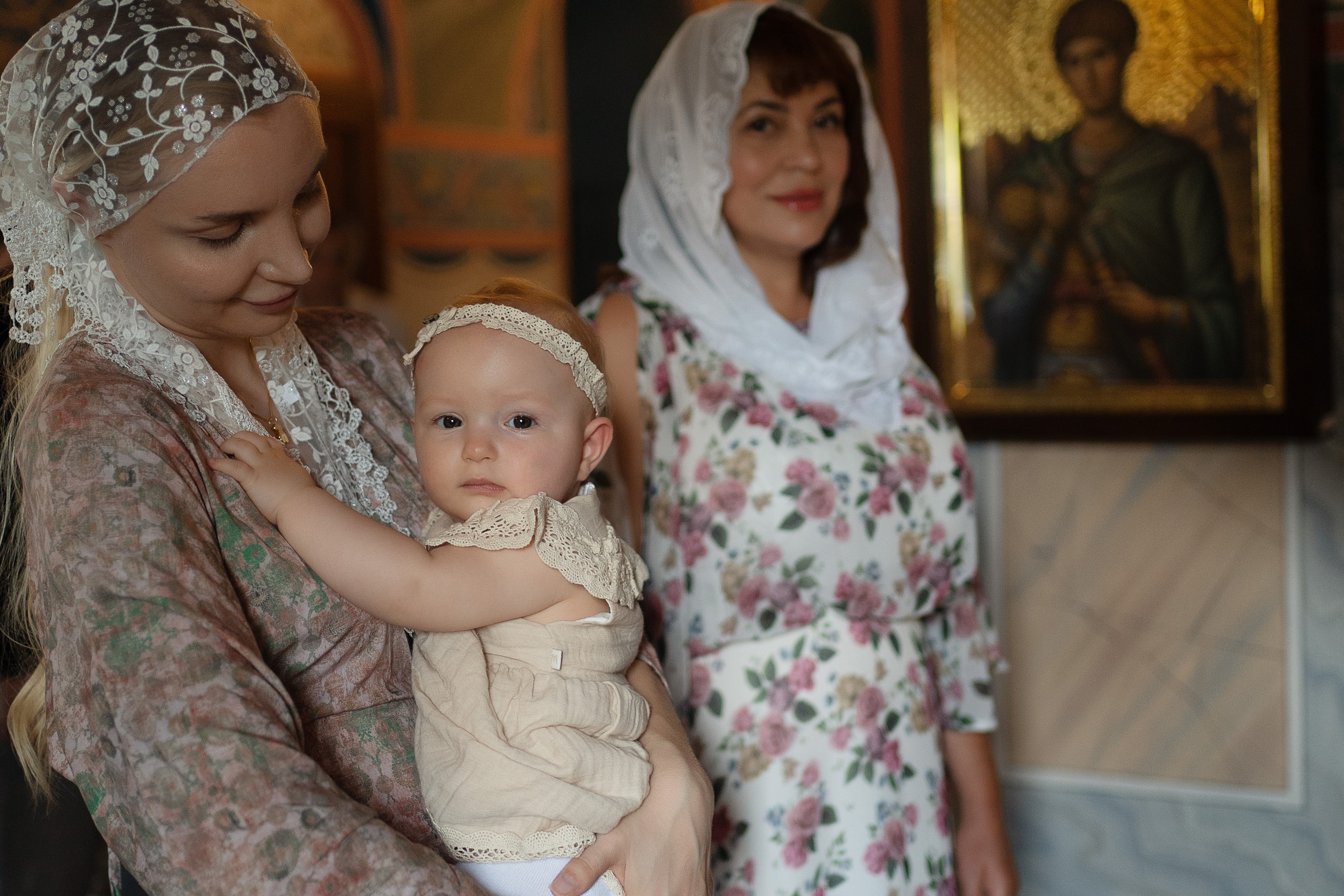 Таинство Крещения в храме Воскресения Христова дер. Поповка г. Москва. Семейный и детский фотограф в Москве Екатерина Офицерова