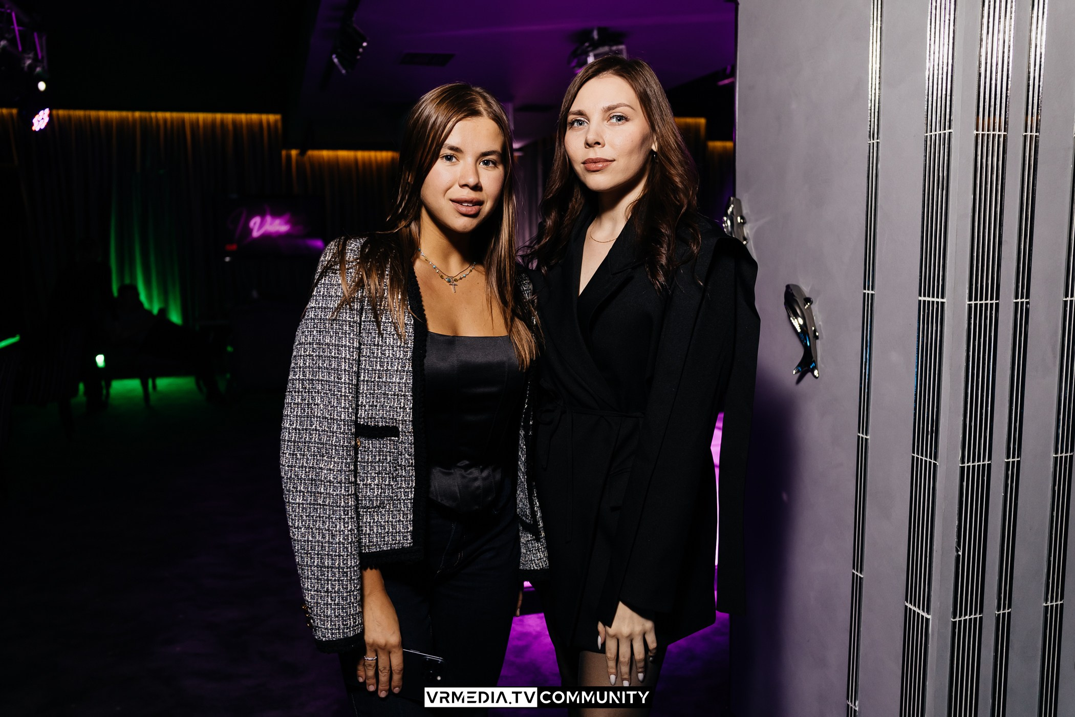 Караоке-бар «Volna»: Музыкальный трамплин в лето