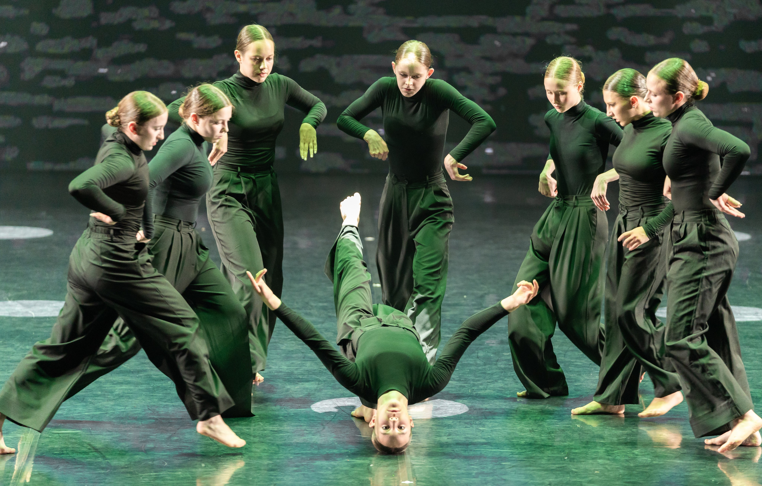 IDC — Russia kids. Выпускной экзамен в академии танца Эйфмана в Санкт-Петербурге. Репортажный, street и urban фотограф в Санкт-Петербурге Мальцев Евгений