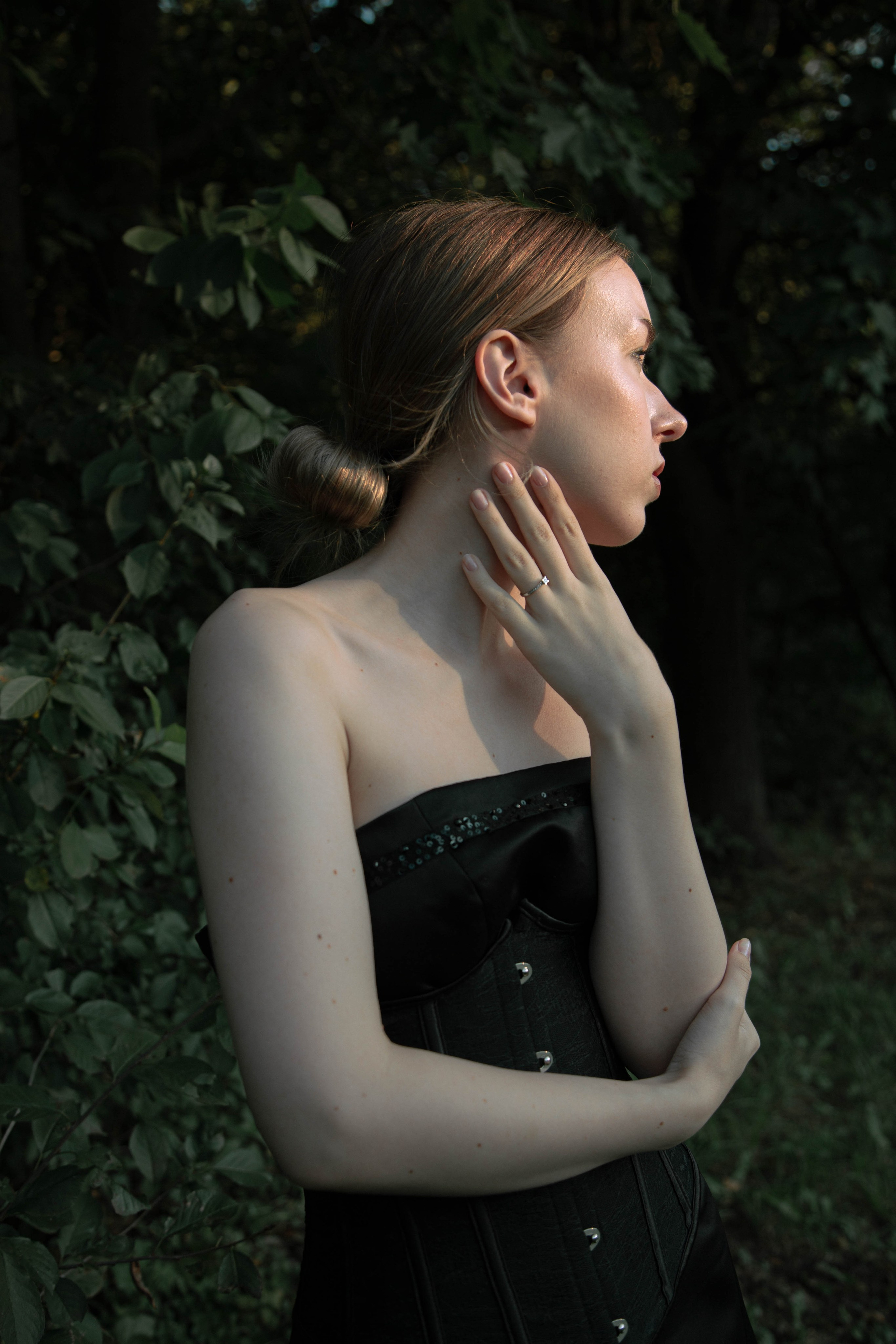 Black dress. DINA MOREVA photography