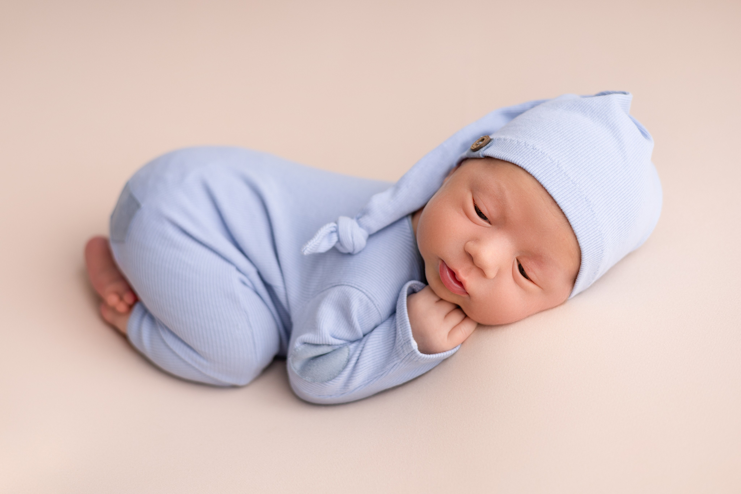 Новорожденные. Фотограф новорожденных Новосибирск