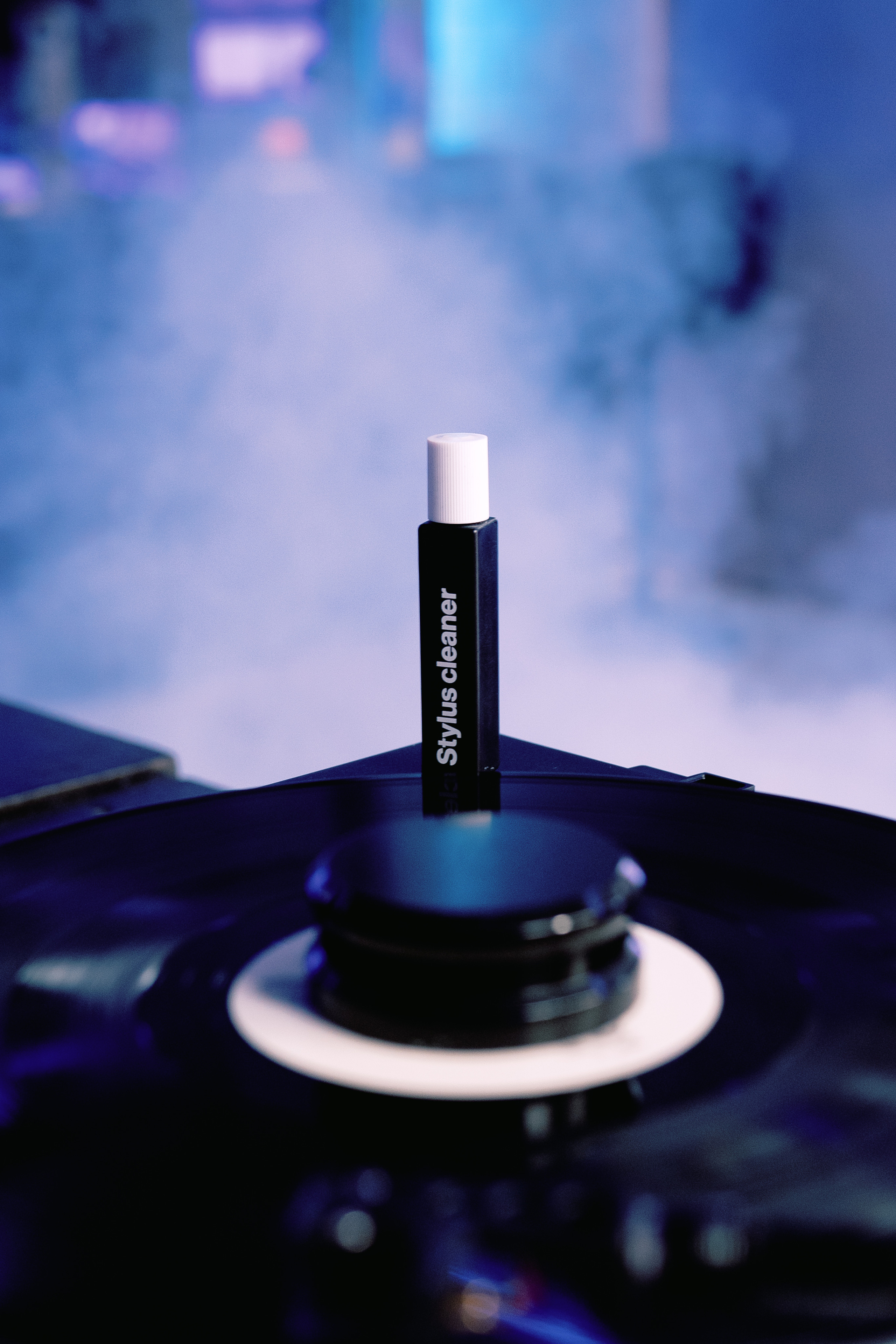 Stoprobot vinyl. @tomrus: Рустам Шагиморданов — фотограф