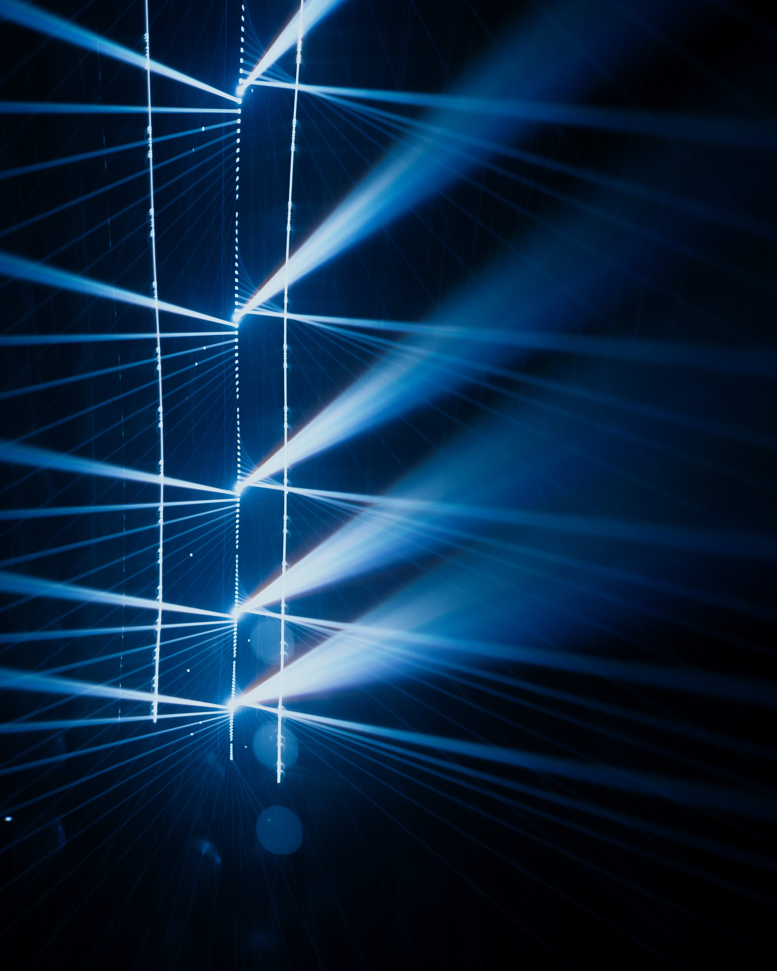 NEWTON, SILA SVETA. @tomrus: Рустам Шагиморданов — фотограф