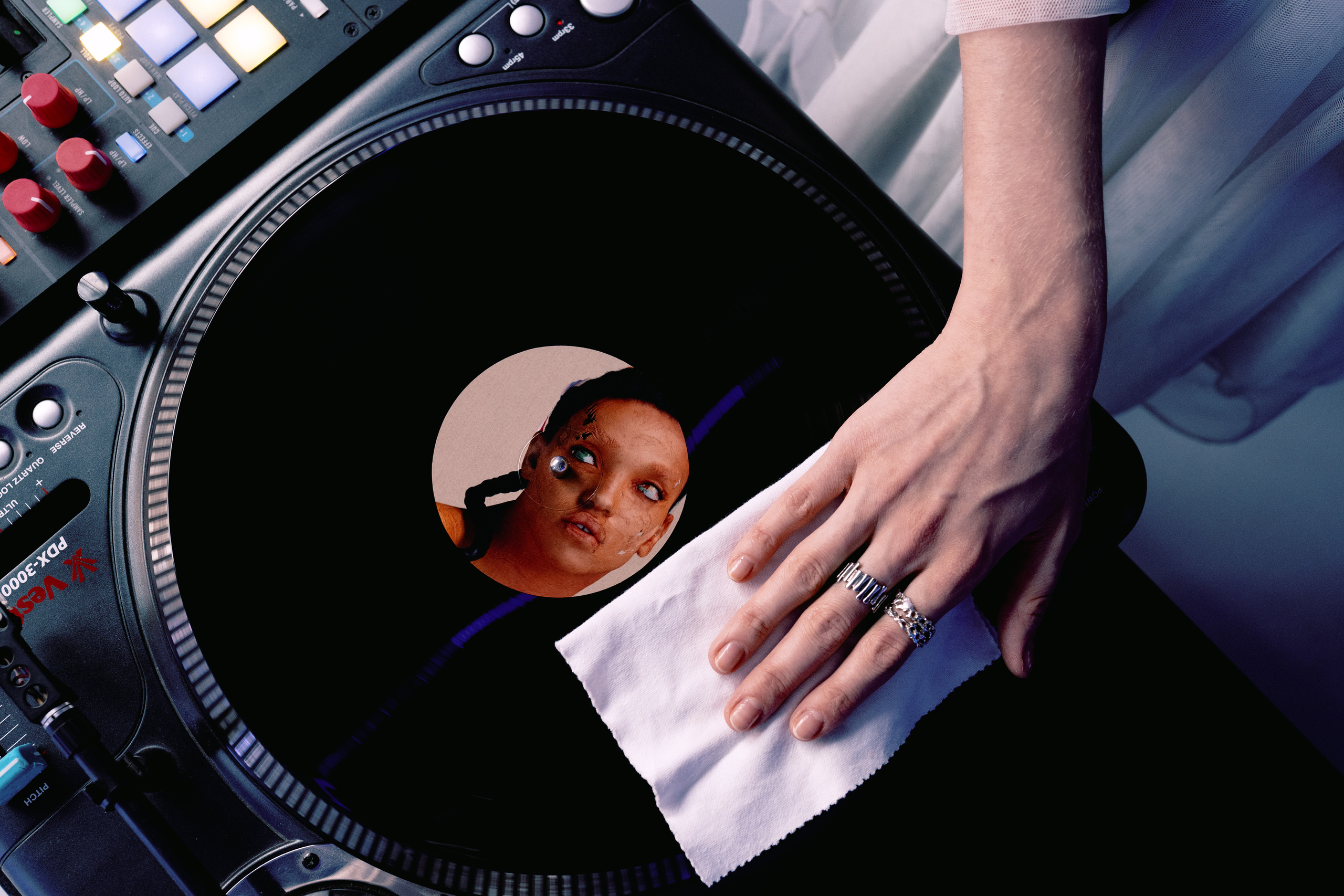 Stoprobot vinyl. @tomrus: Рустам Шагиморданов — фотограф