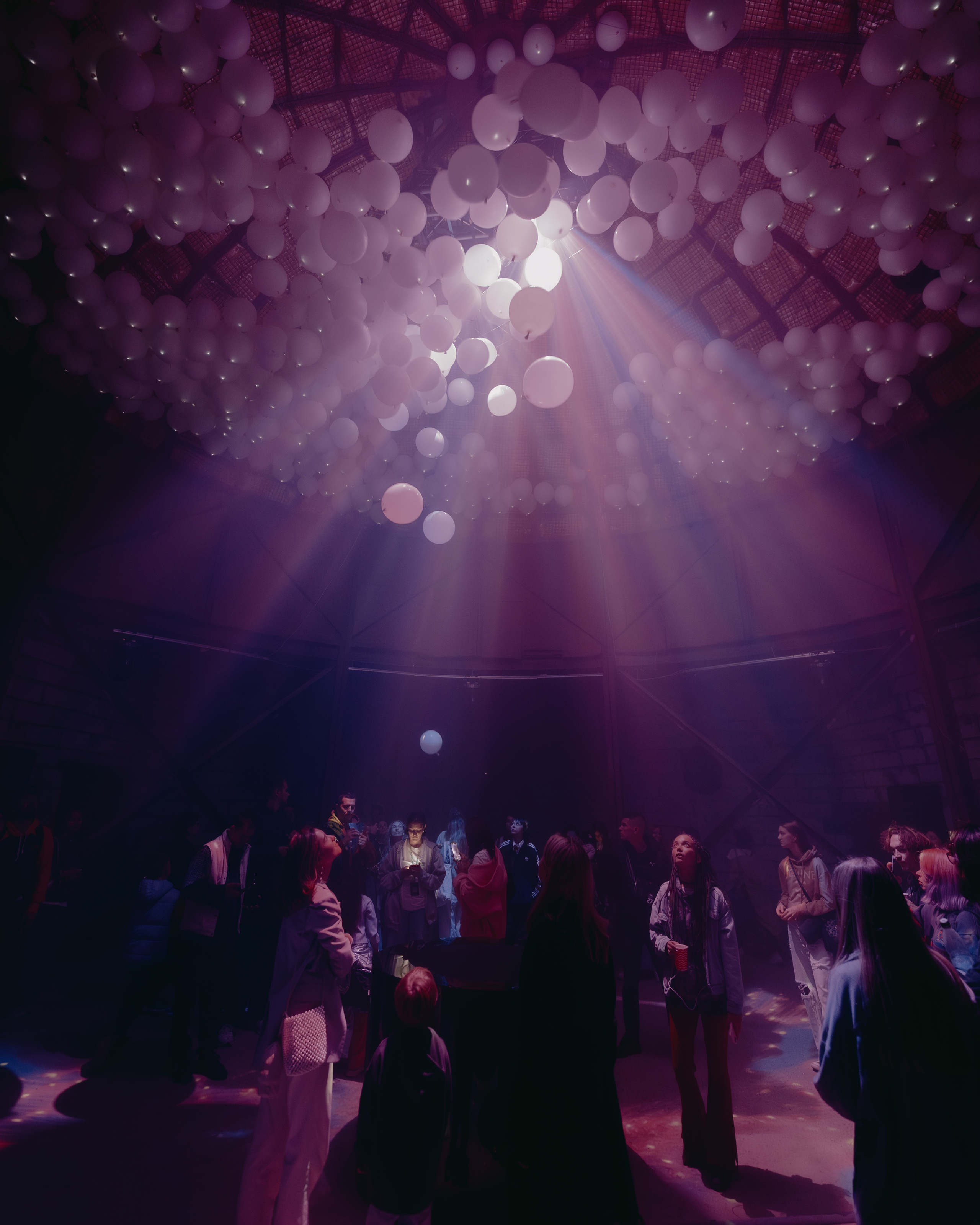 NEWTON, SILA SVETA. @tomrus: Рустам Шагиморданов — фотограф