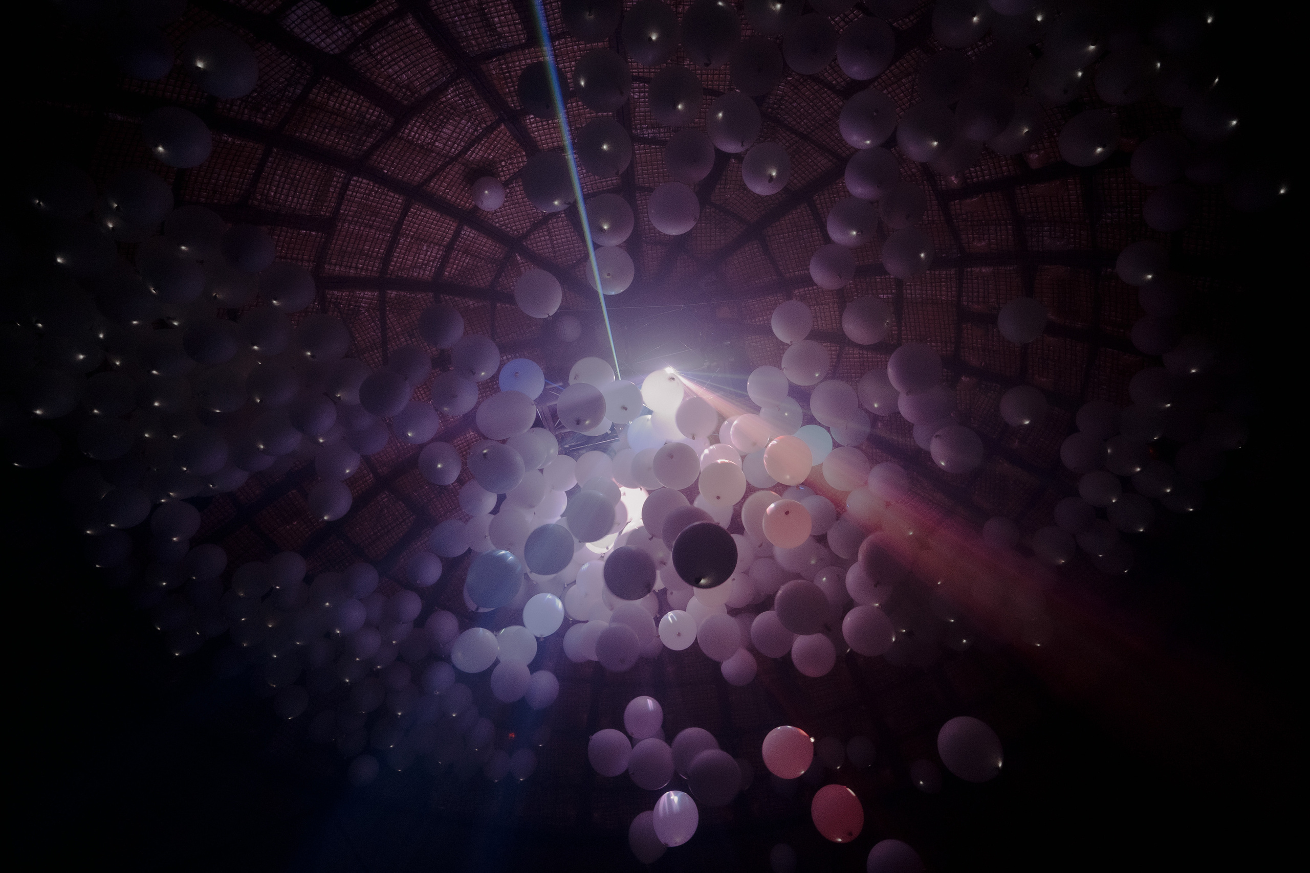 NEWTON, SILA SVETA. @tomrus: Рустам Шагиморданов — фотограф