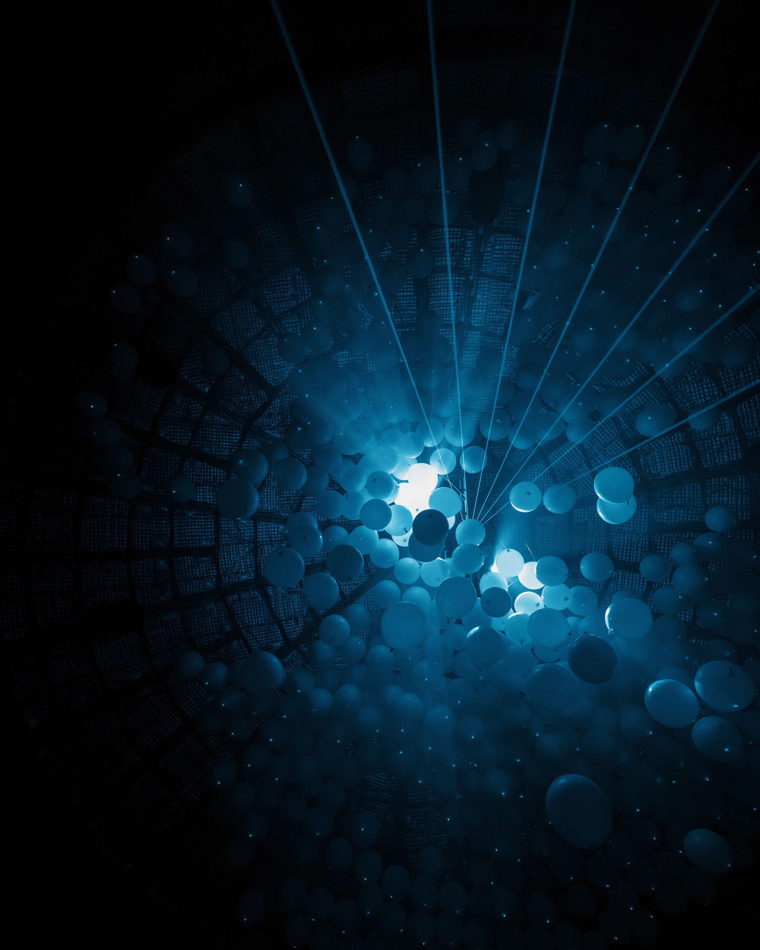 NEWTON, SILA SVETA. @tomrus: Рустам Шагиморданов — фотограф